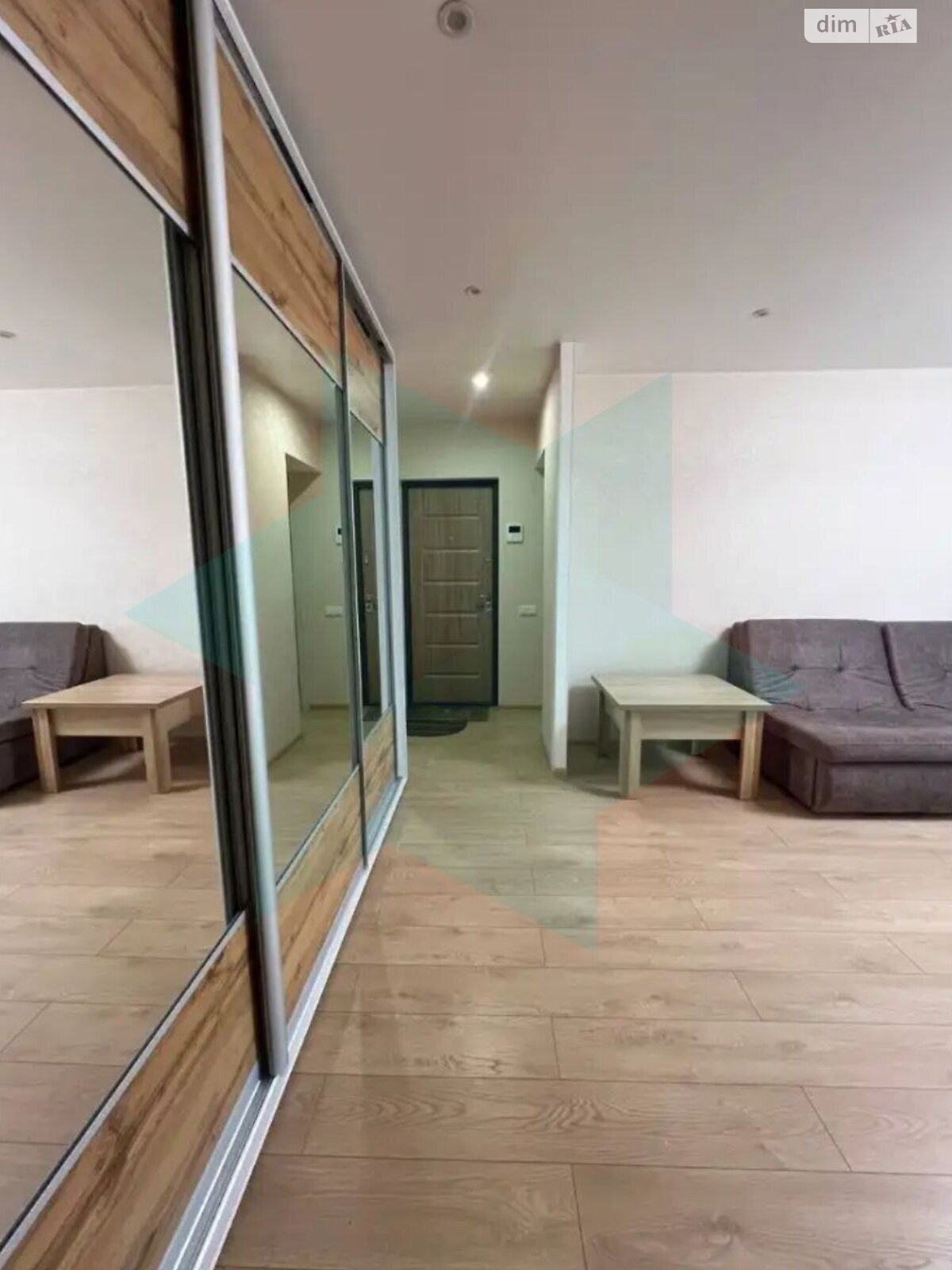 Продажа трехкомнатной квартиры в Днепре, на мас. Тополь-1 16, район Тополь-1 фото 1