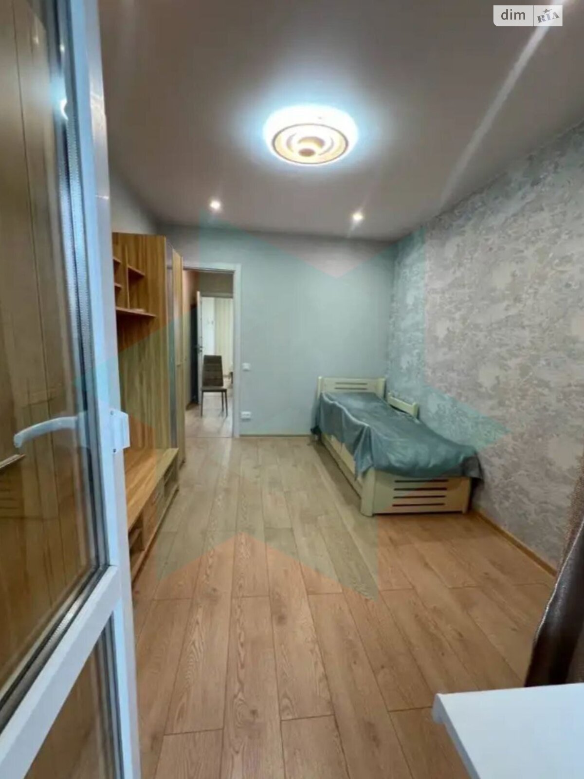 Продажа трехкомнатной квартиры в Днепре, на мас. Тополь-1 16, район Тополь-1 фото 1