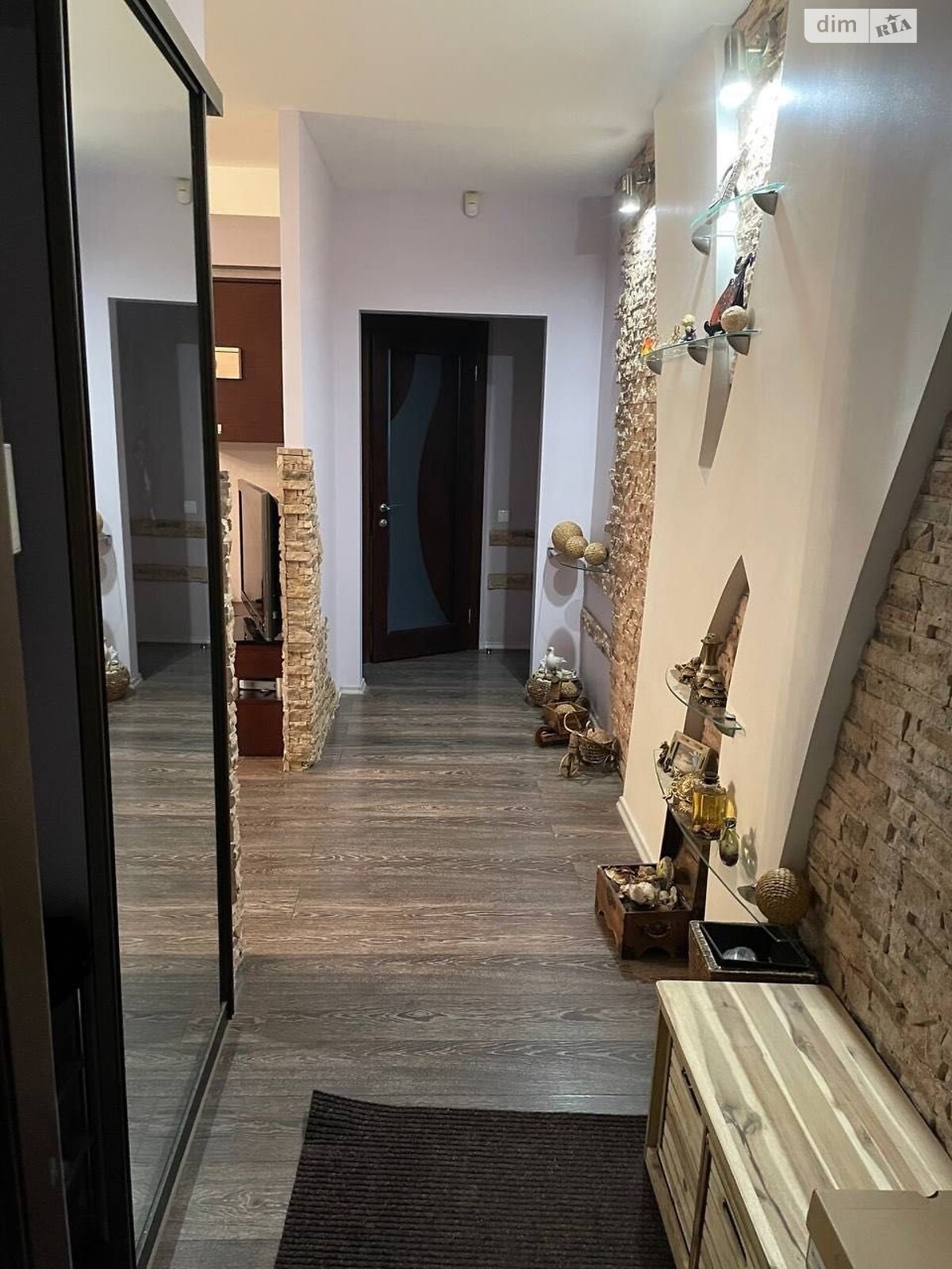 Продажа трехкомнатной квартиры в Днепре, на мас. Тополь-3 13, район Тополь-1 фото 1 Продажа трехкомнатной квартиры в Днепре, на мас. Тополь-3 13, район Тополь-1 фото 1