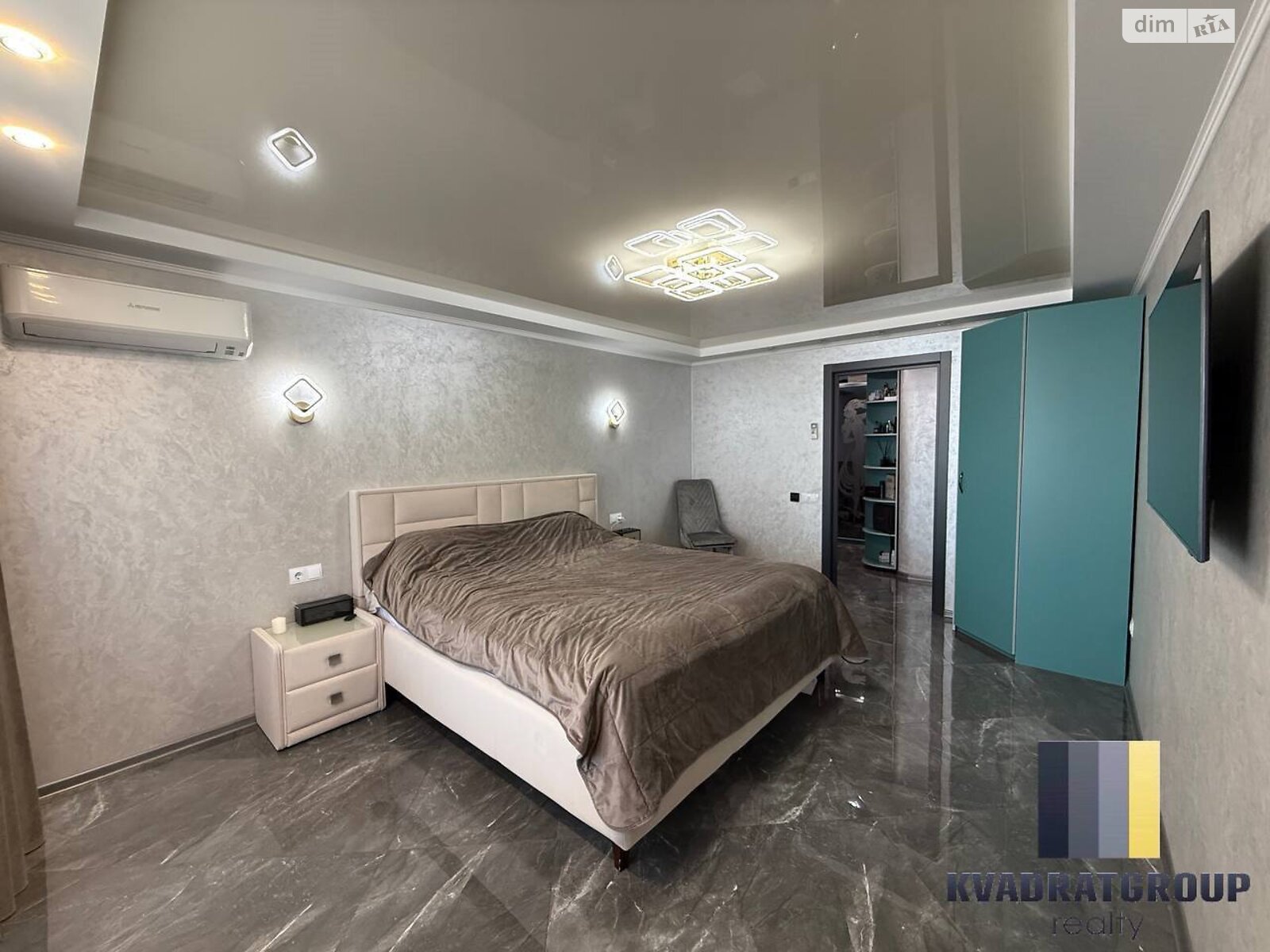 Продажа трехкомнатной квартиры в Днепре, на шоссе Запорожское 48, кв. 395, район Тополь-1 фото 1 Продажа трехкомнатной квартиры в Днепре, на шоссе Запорожское 48, кв. 395, район Тополь-1 фото 1
