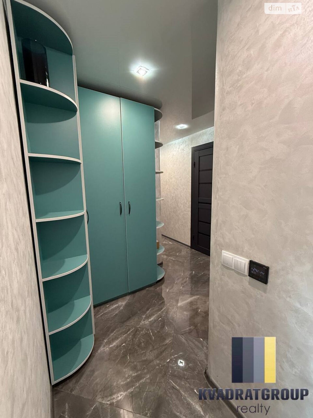 Продажа трехкомнатной квартиры в Днепре, на шоссе Запорожское 48, кв. 395, район Тополь-1 фото 1 Продажа трехкомнатной квартиры в Днепре, на шоссе Запорожское 48, кв. 395, район Тополь-1 фото 1