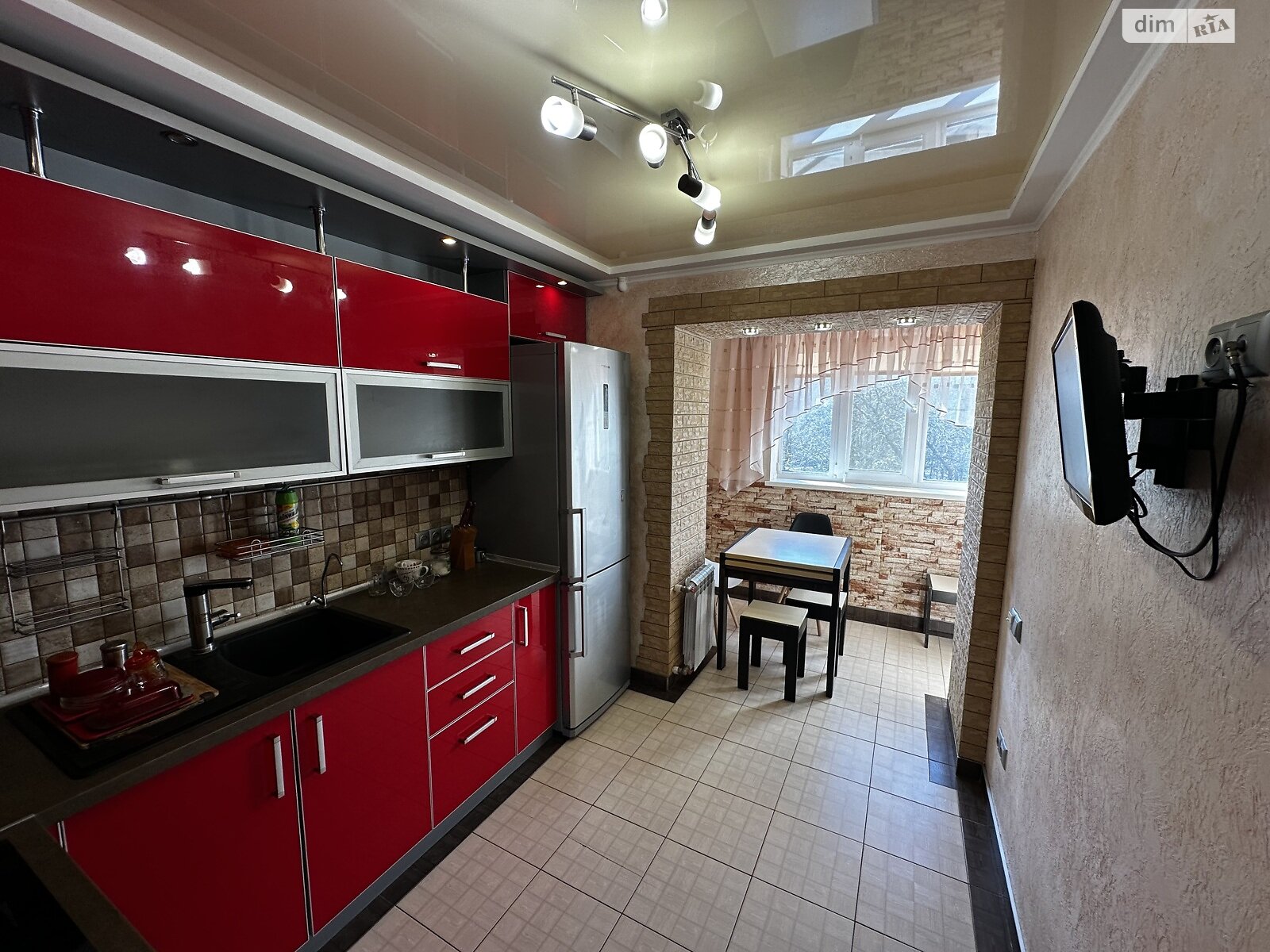 Продаж трикімнатної квартири в Дніпрі, на шосе Запорізьке 60, район Тополя-1 фото 1 Продаж трикімнатної квартири в Дніпрі, на шосе Запорізьке 60, район Тополя-1 фото 1
