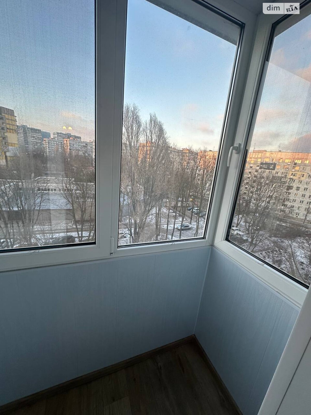 Продаж трикімнатної квартири в Дніпрі, на мас. Тополя-2 22 корпус 2, кв. 32, район Тополя-2 фото 1 Продаж трикімнатної квартири в Дніпрі, на мас. Тополя-2 22 корпус 2, кв. 32, район Тополя-2 фото 1