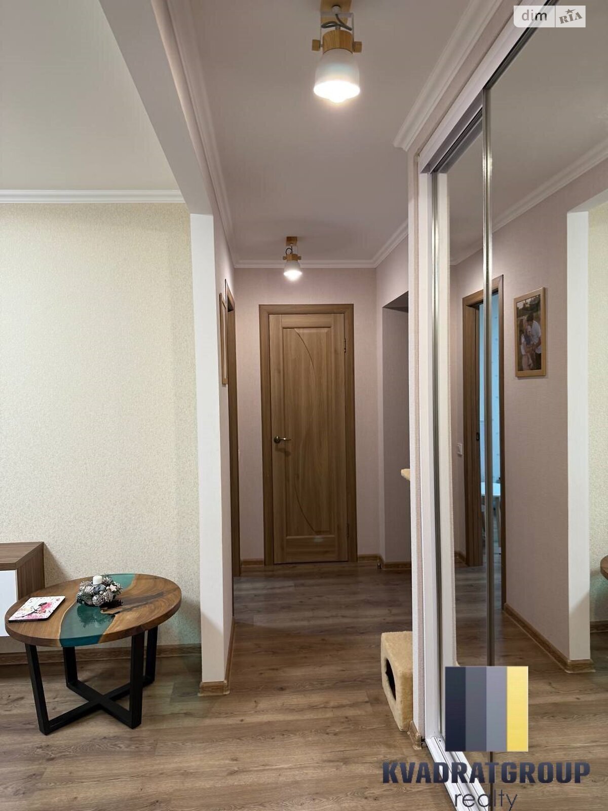 Продажа трехкомнатной квартиры в Днепре, на мас. Тополь-2 3 корпус 2, район Тополь-2 фото 1 Продажа трехкомнатной квартиры в Днепре, на мас. Тополь-2 3 корпус 2, район Тополь-2 фото 1