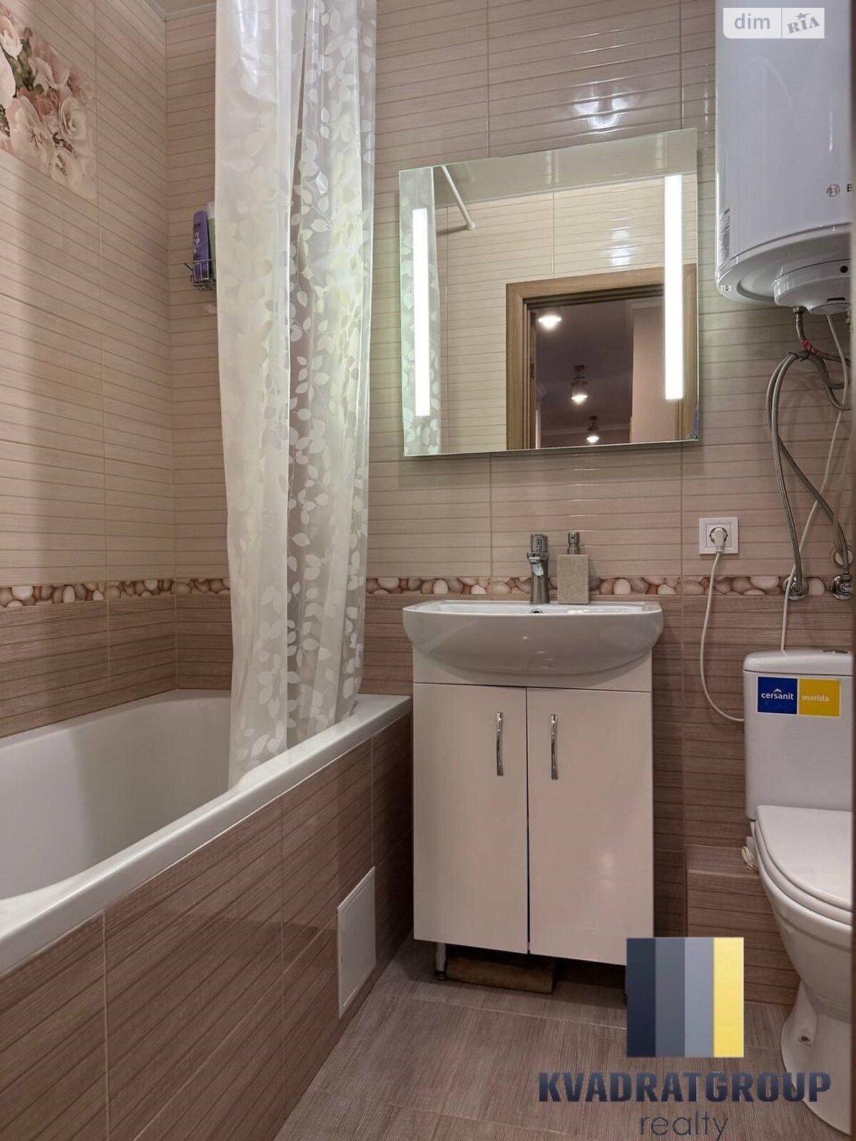 Продажа трехкомнатной квартиры в Днепре, на мас. Тополь-2 3 корпус 2, район Тополь-2 фото 1 Продажа трехкомнатной квартиры в Днепре, на мас. Тополь-2 3 корпус 2, район Тополь-2 фото 1