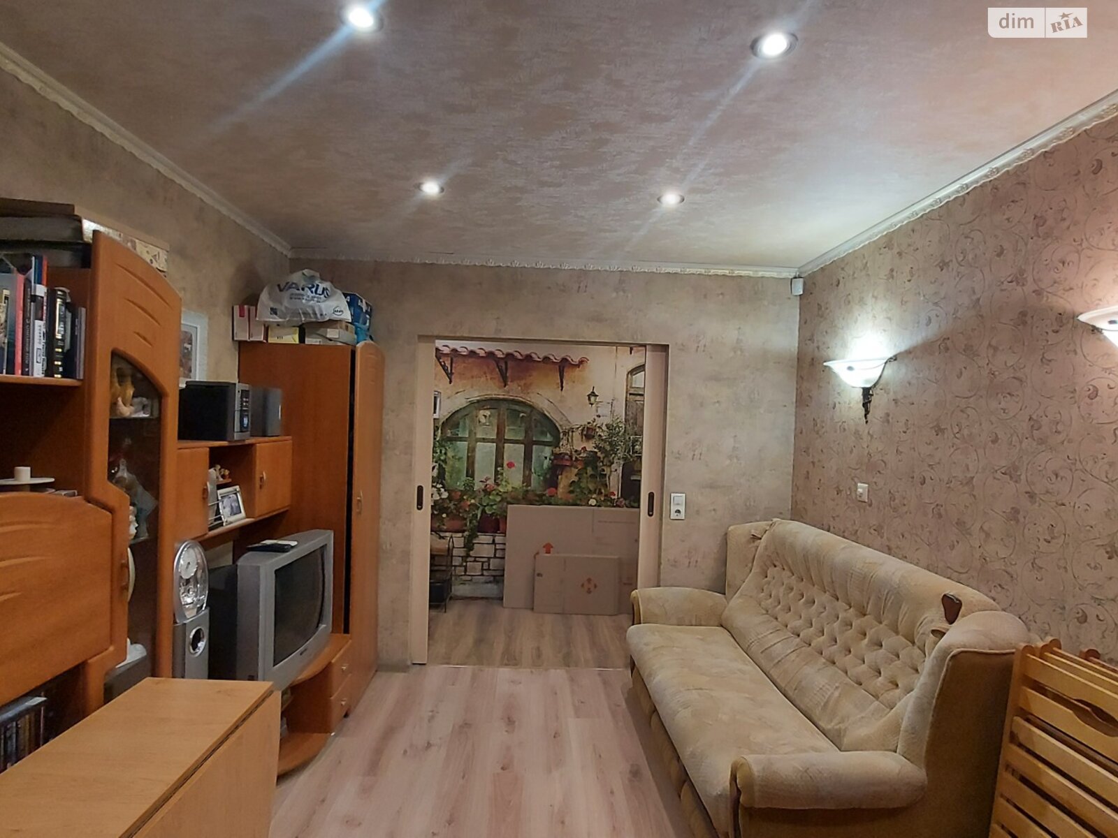 Продаж трикімнатної квартири в Дніпрі, на мас. Тополя-2, район Тополя-2 фото 1 Продаж трикімнатної квартири в Дніпрі, на мас. Тополя-2, район Тополя-2 фото 1