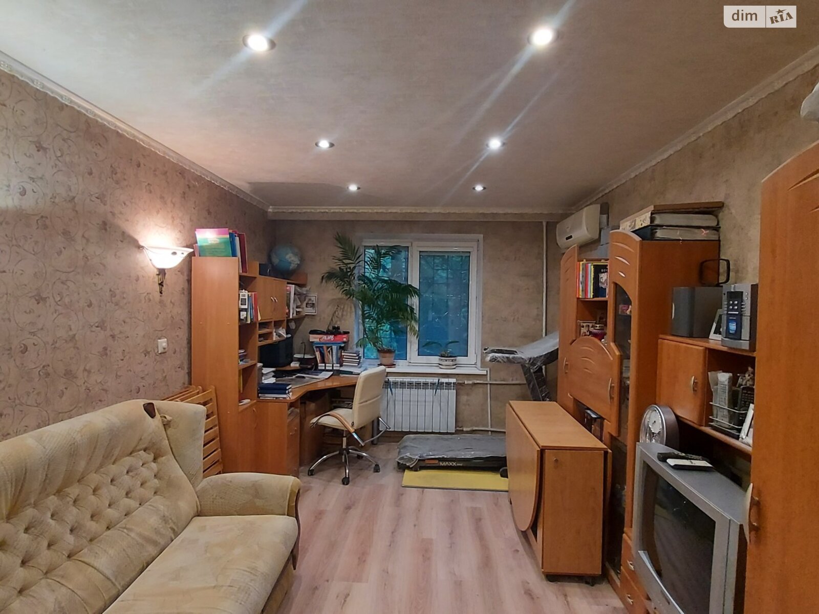 Продаж трикімнатної квартири в Дніпрі, на мас. Тополя-2, район Тополя-2 фото 1 Продаж трикімнатної квартири в Дніпрі, на мас. Тополя-2, район Тополя-2 фото 1