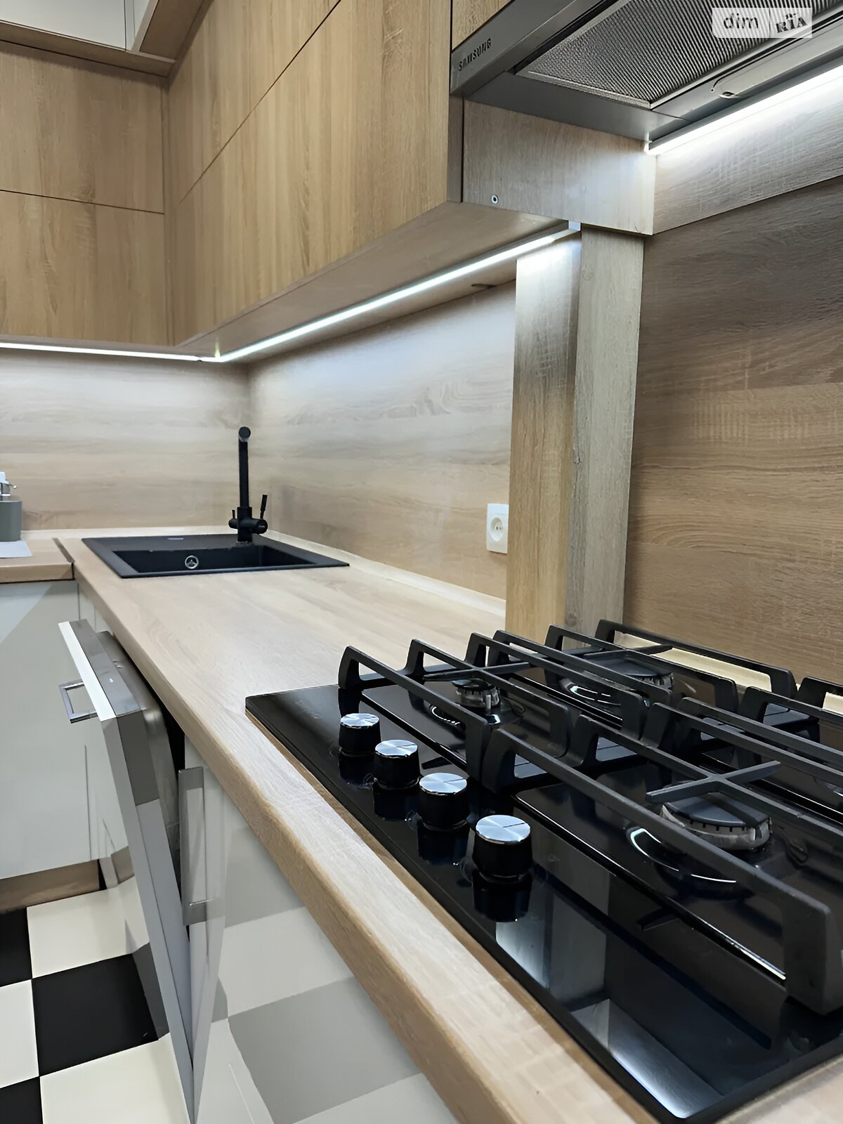 Продаж двокімнатної квартири в Дніпрі, на мас. Тополя-2 10/1, район Тополя-2 фото 1 Продаж двокімнатної квартири в Дніпрі, на мас. Тополя-2 10/1, район Тополя-2 фото 1