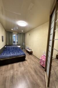Продаж трикімнатної квартири в Дніпрі, на мас. Тополя-2 28/2, район Тополя-2 фото 2