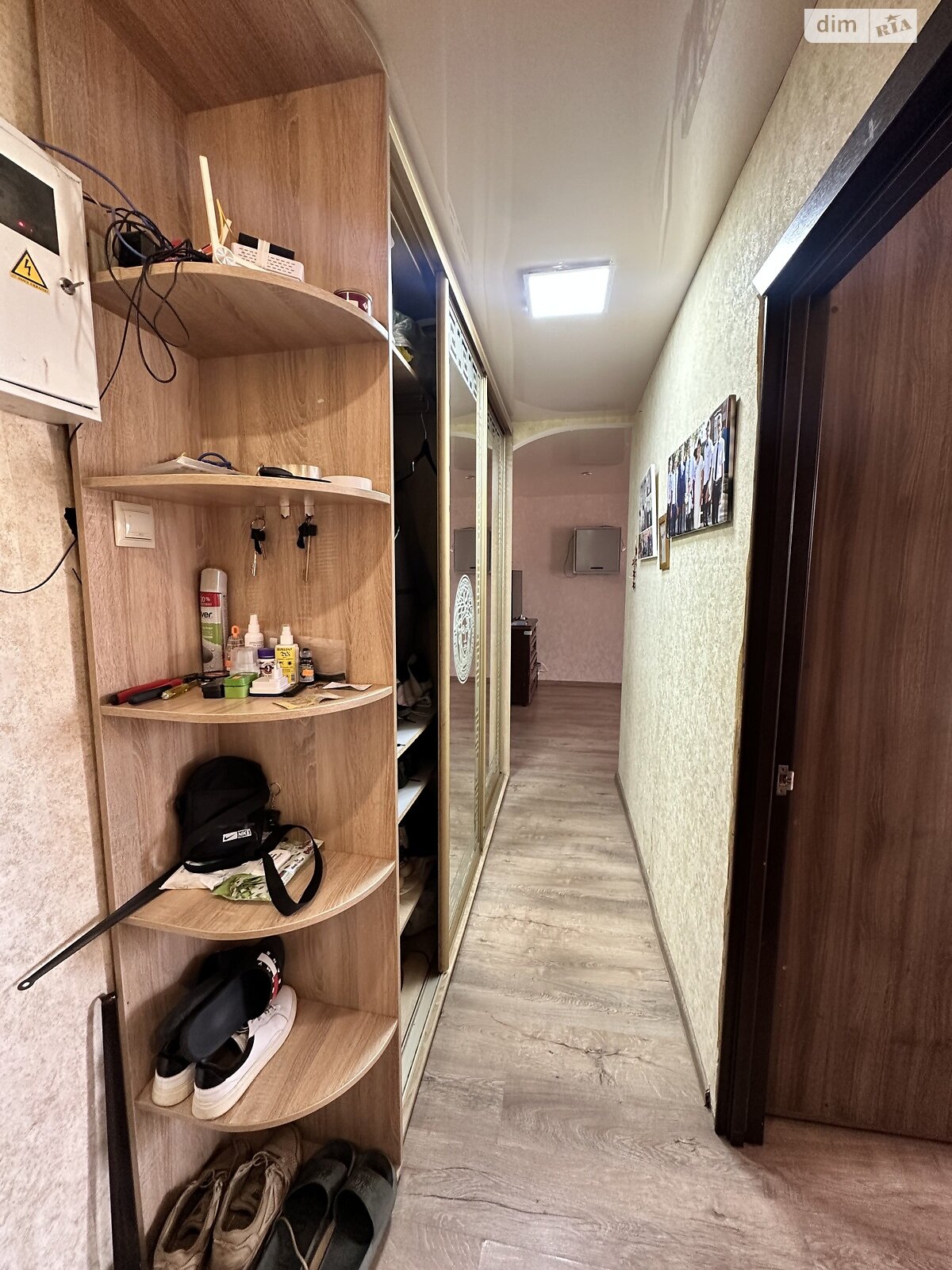 Продаж трикімнатної квартири в Дніпрі, на мас. Тополя-2 28/2, район Тополя-2 фото 1 Продаж трикімнатної квартири в Дніпрі, на мас. Тополя-2 28/2, район Тополя-2 фото 1