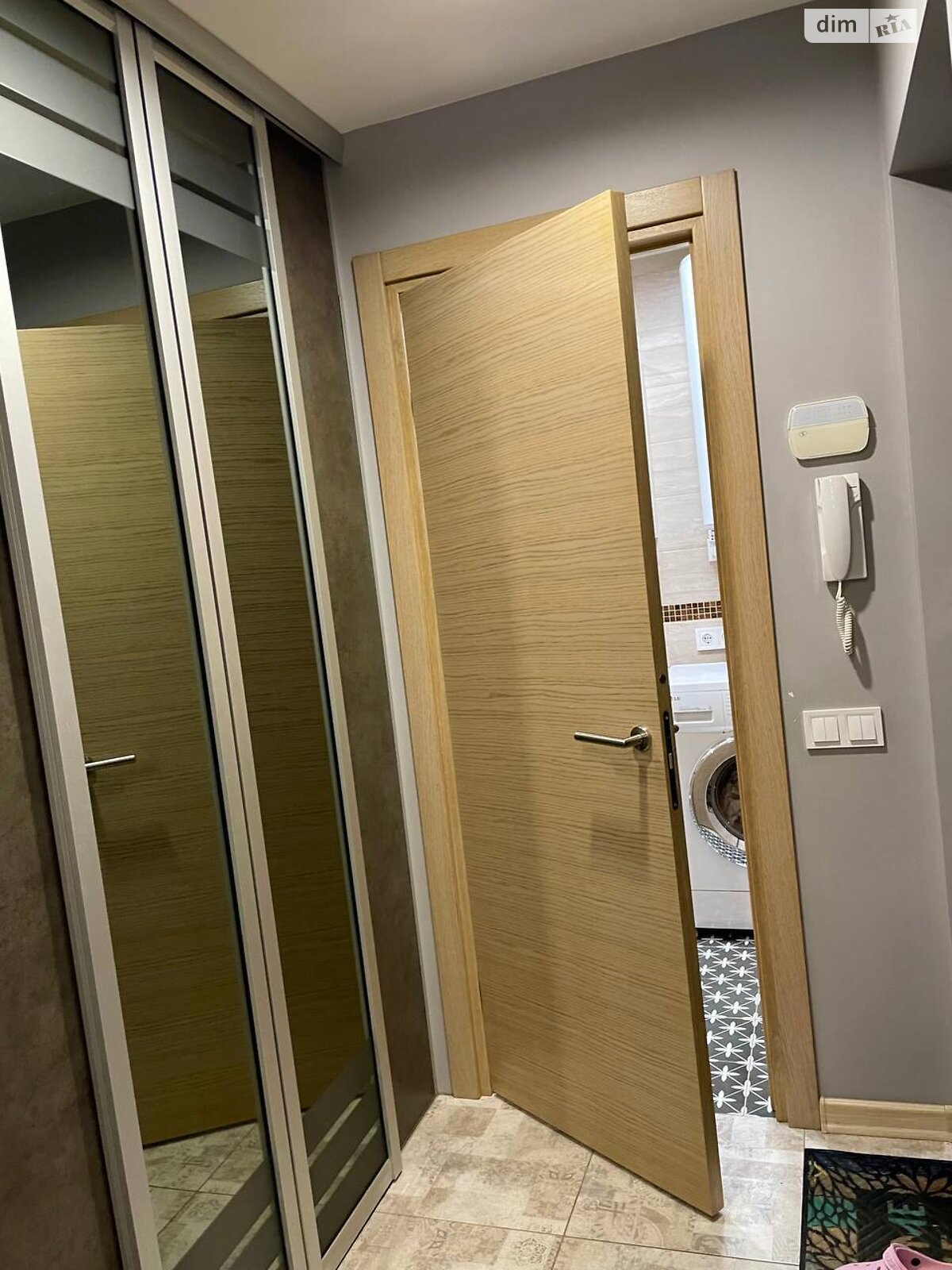 Продаж трикімнатної квартири в Дніпрі, на мас. Тополя-2 22/5, район Тополя-2 фото 1 Продаж трикімнатної квартири в Дніпрі, на мас. Тополя-2 22/5, район Тополя-2 фото 1