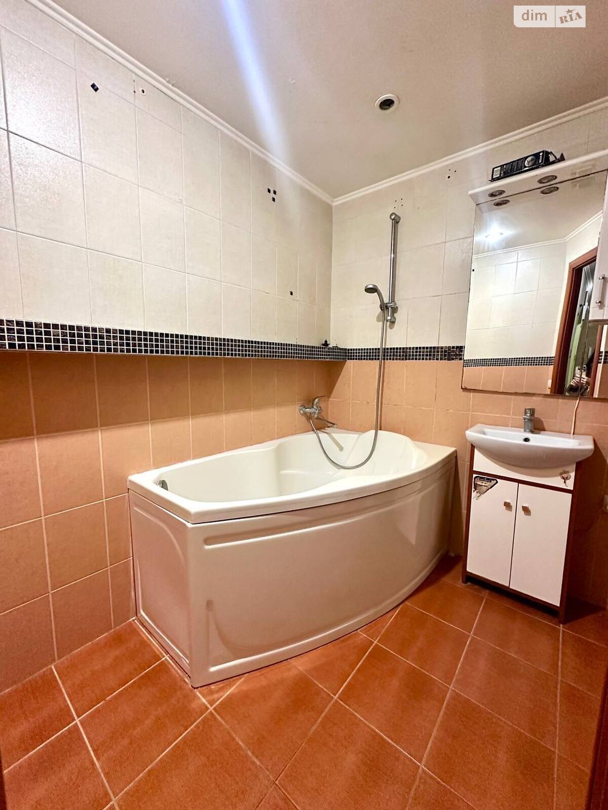 Продажа трехкомнатной квартиры в Днепре, на мас. Тополь-2 12 корпус 3, район Тополь-2 фото 1 Продажа трехкомнатной квартиры в Днепре, на мас. Тополь-2 12 корпус 3, район Тополь-2 фото 1