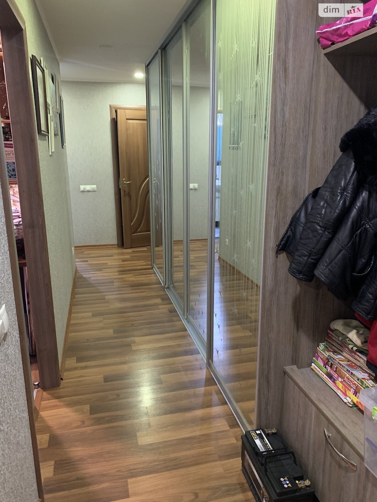 Продаж трикімнатної квартири в Дніпрі, на мас. Тополя-2 37, район Тополя-2 фото 1 Продаж трикімнатної квартири в Дніпрі, на мас. Тополя-2 37, район Тополя-2 фото 1