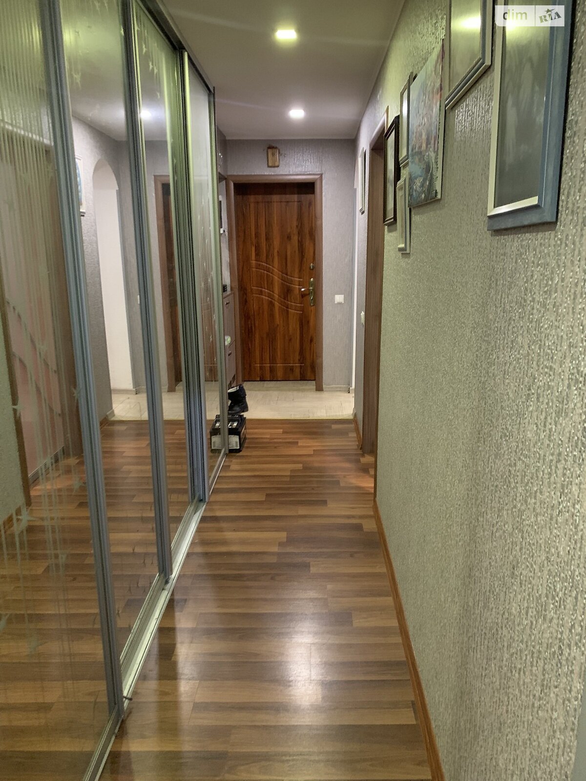 Продаж трикімнатної квартири в Дніпрі, на мас. Тополя-2 37, район Тополя-2 фото 1 Продаж трикімнатної квартири в Дніпрі, на мас. Тополя-2 37, район Тополя-2 фото 1