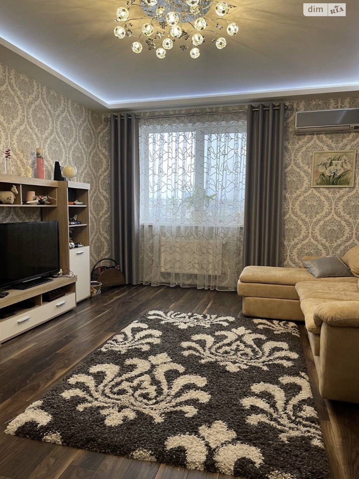 Продаж трикімнатної квартири в Дніпрі, на вул. Тополина 7А, район Тополя-2 фото 1 Продаж трикімнатної квартири в Дніпрі, на вул. Тополина 7А, район Тополя-2 фото 1