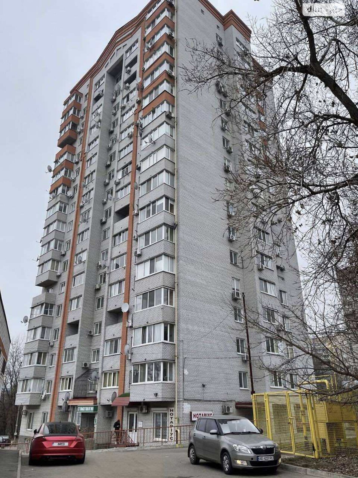 Продаж трикімнатної квартири в Дніпрі, на вул. Тополина 7А, район Тополя-2 фото 1 Продаж трикімнатної квартири в Дніпрі, на вул. Тополина 7А, район Тополя-2 фото 1