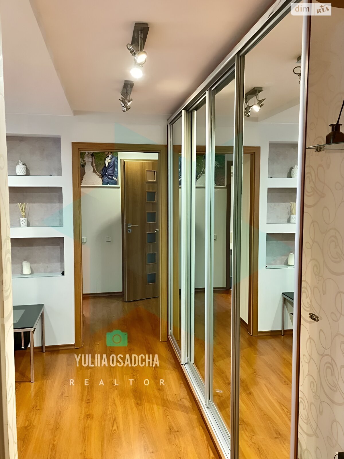 Продажа двухкомнатной квартиры в Днепре, на ул. Тополиная 19, район Тополь-2 фото 1 Продажа двухкомнатной квартиры в Днепре, на ул. Тополиная 19, район Тополь-2 фото 1
