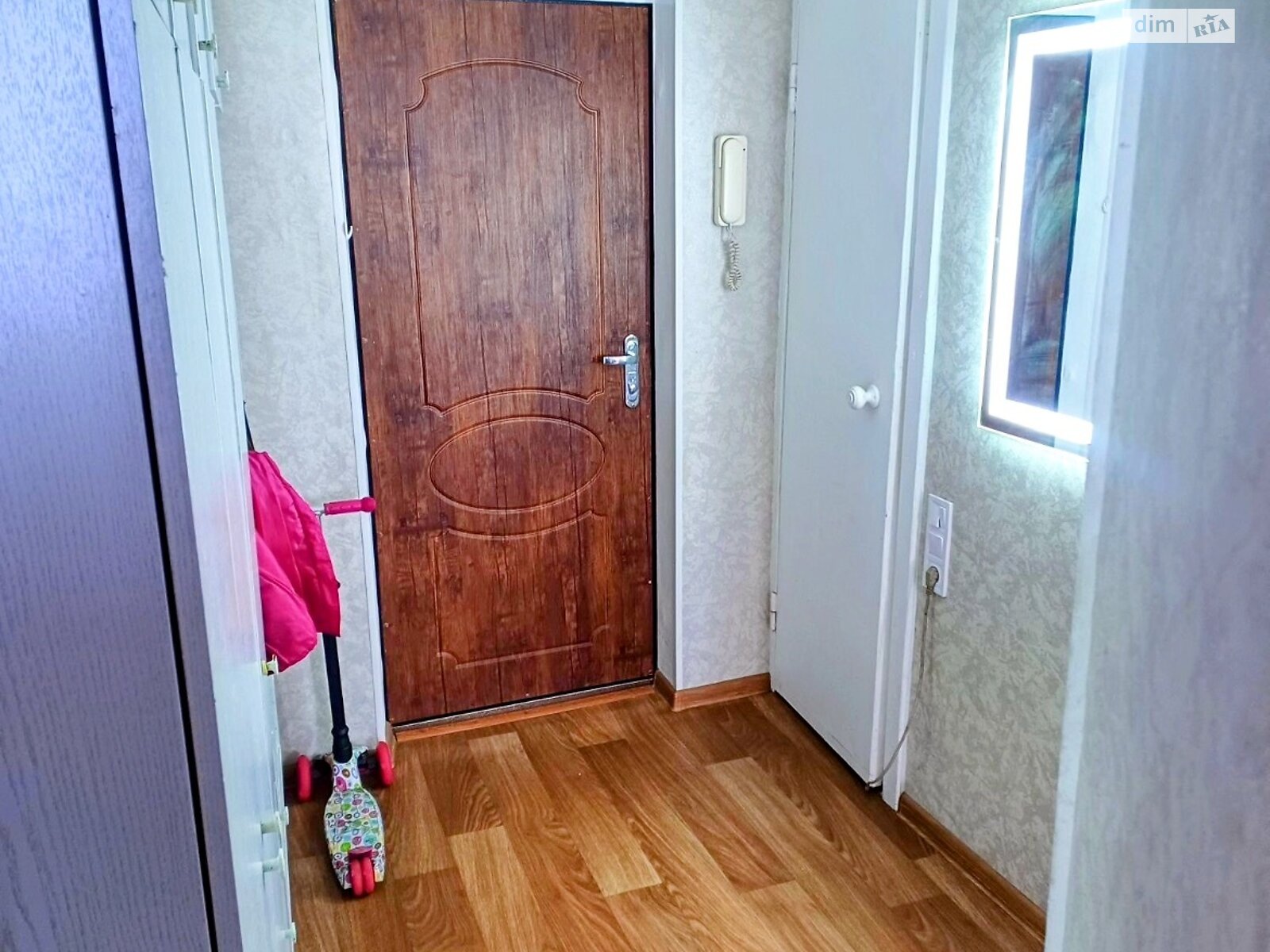 Продажа однокомнатной квартиры в Днепре, на ул. Тополиная, район Тополь-2 фото 1 Продажа однокомнатной квартиры в Днепре, на ул. Тополиная, район Тополь-2 фото 1