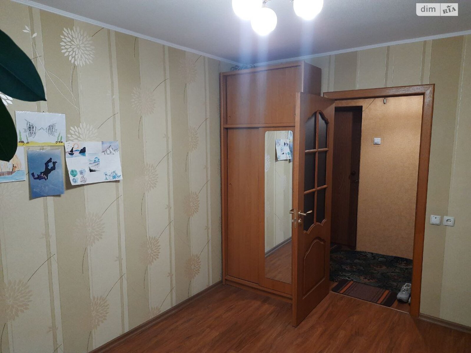 Продажа трехкомнатной квартиры в Днепре, на ул. Комбрига-Петрова 6, район Тополь-3 фото 1 Продажа трехкомнатной квартиры в Днепре, на ул. Комбрига-Петрова 6, район Тополь-3 фото 1