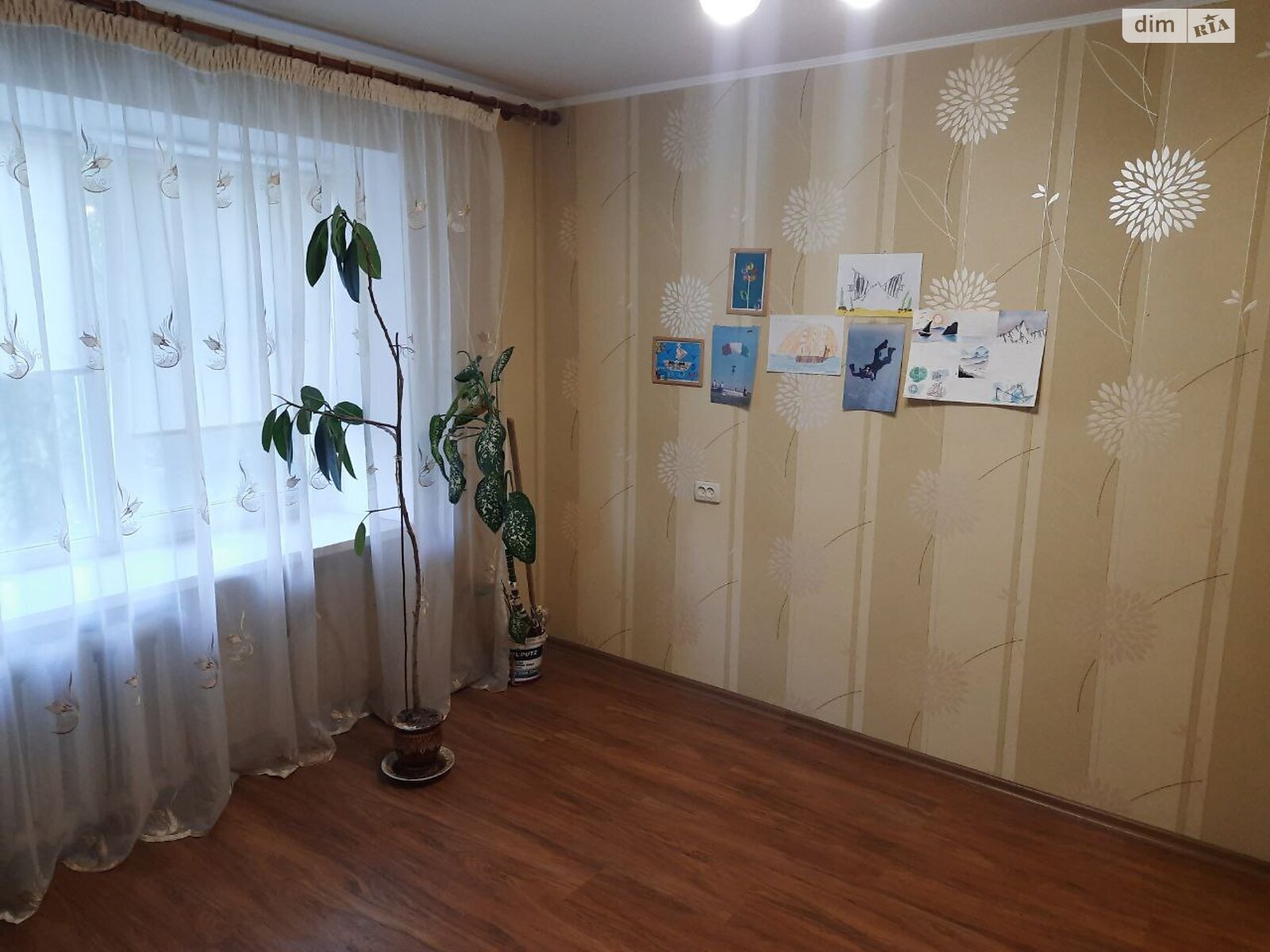 Продажа трехкомнатной квартиры в Днепре, на ул. Комбрига-Петрова 6, район Тополь-3 фото 1 Продажа трехкомнатной квартиры в Днепре, на ул. Комбрига-Петрова 6, район Тополь-3 фото 1