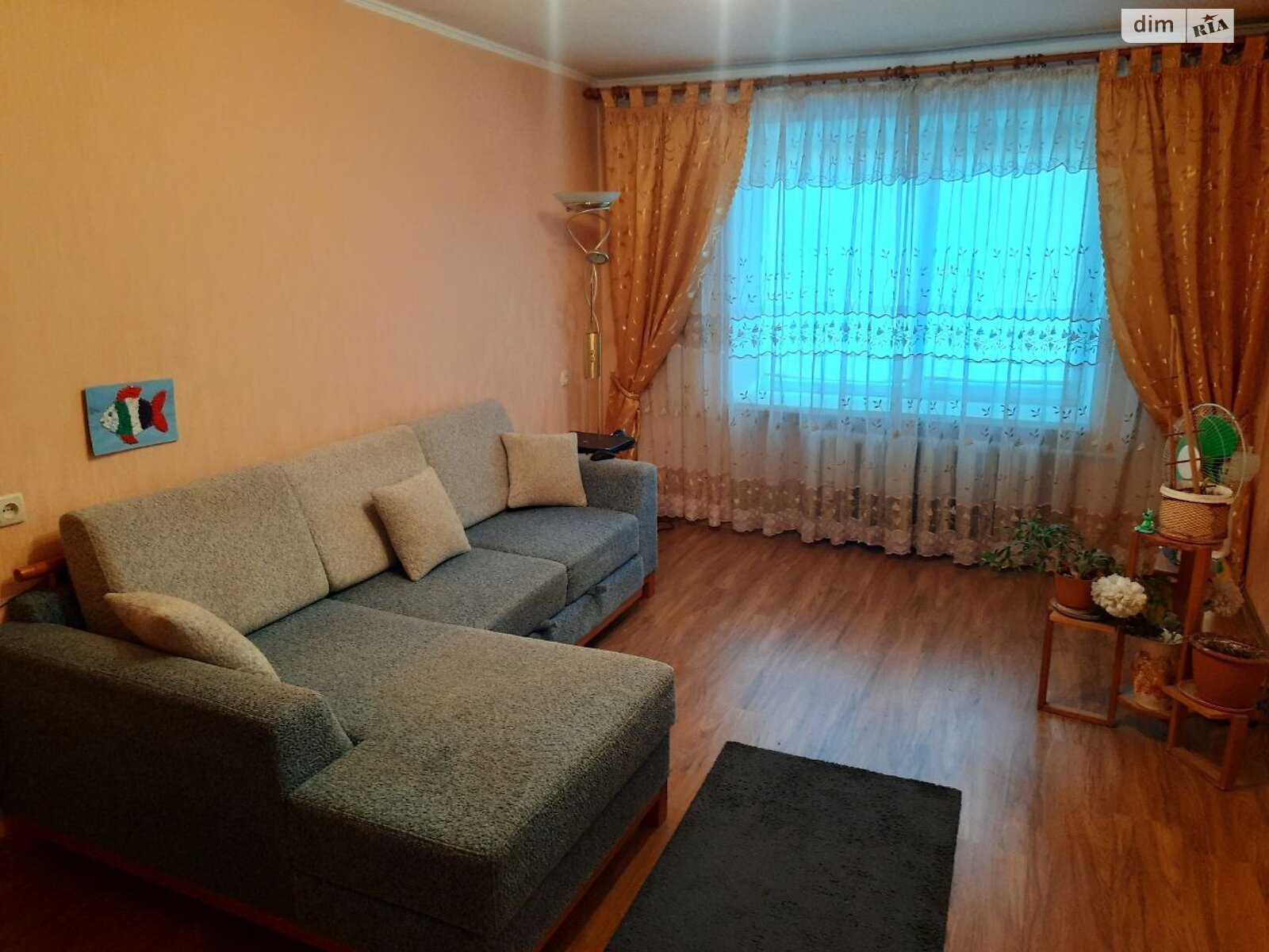 Продажа трехкомнатной квартиры в Днепре, на ул. Комбрига-Петрова 6, район Тополь-3 фото 1 Продажа трехкомнатной квартиры в Днепре, на ул. Комбрига-Петрова 6, район Тополь-3 фото 1