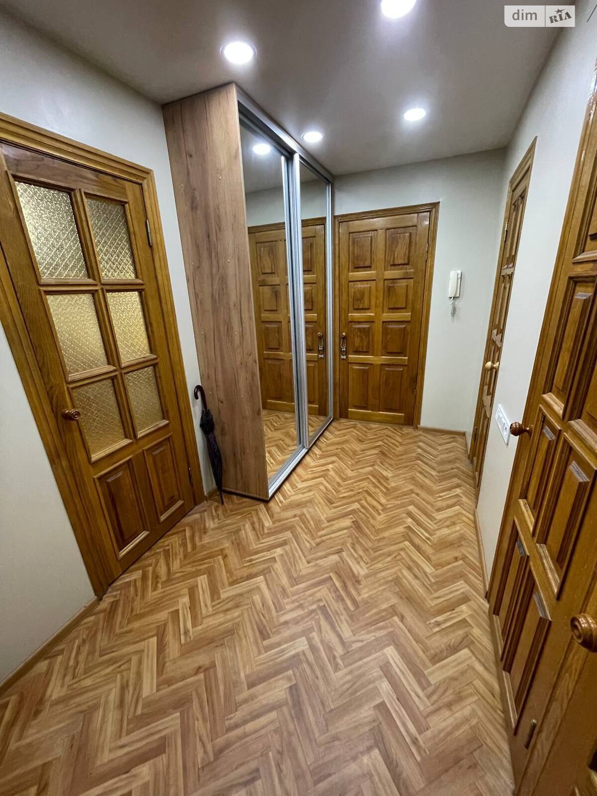 Продаж двокімнатної квартири в Дніпрі, на вул. Панікахи 121, район Тополя-3 фото 1 Продаж двокімнатної квартири в Дніпрі, на вул. Панікахи 121, район Тополя-3 фото 1