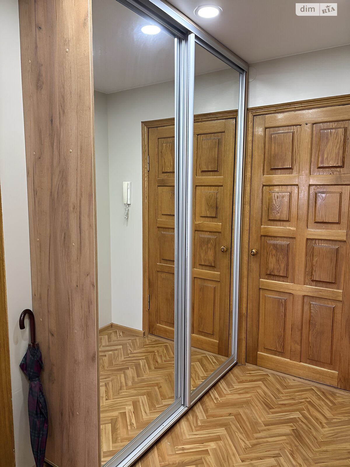 Продажа двухкомнатной квартиры в Днепре, на ул. Паникахи 121, район Тополь-3 фото 1 Продажа двухкомнатной квартиры в Днепре, на ул. Паникахи 121, район Тополь-3 фото 1