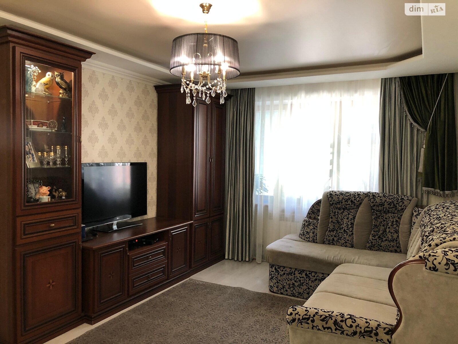 Продажа четырехкомнатной квартиры в Днепре, на ул. Паникахи 75, район Тополь-3 фото 1 Продажа четырехкомнатной квартиры в Днепре, на ул. Паникахи 75, район Тополь-3 фото 1