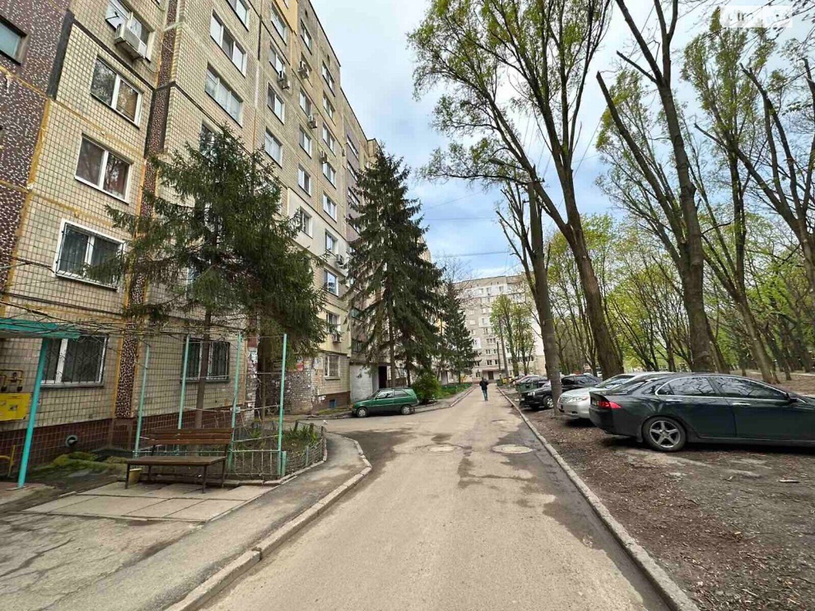 Продажа трехкомнатной квартиры в Днепре, на мас. Тополь-3 4 корпус 2, район Тополь-3 фото 1 Продажа трехкомнатной квартиры в Днепре, на мас. Тополь-3 4 корпус 2, район Тополь-3 фото 1