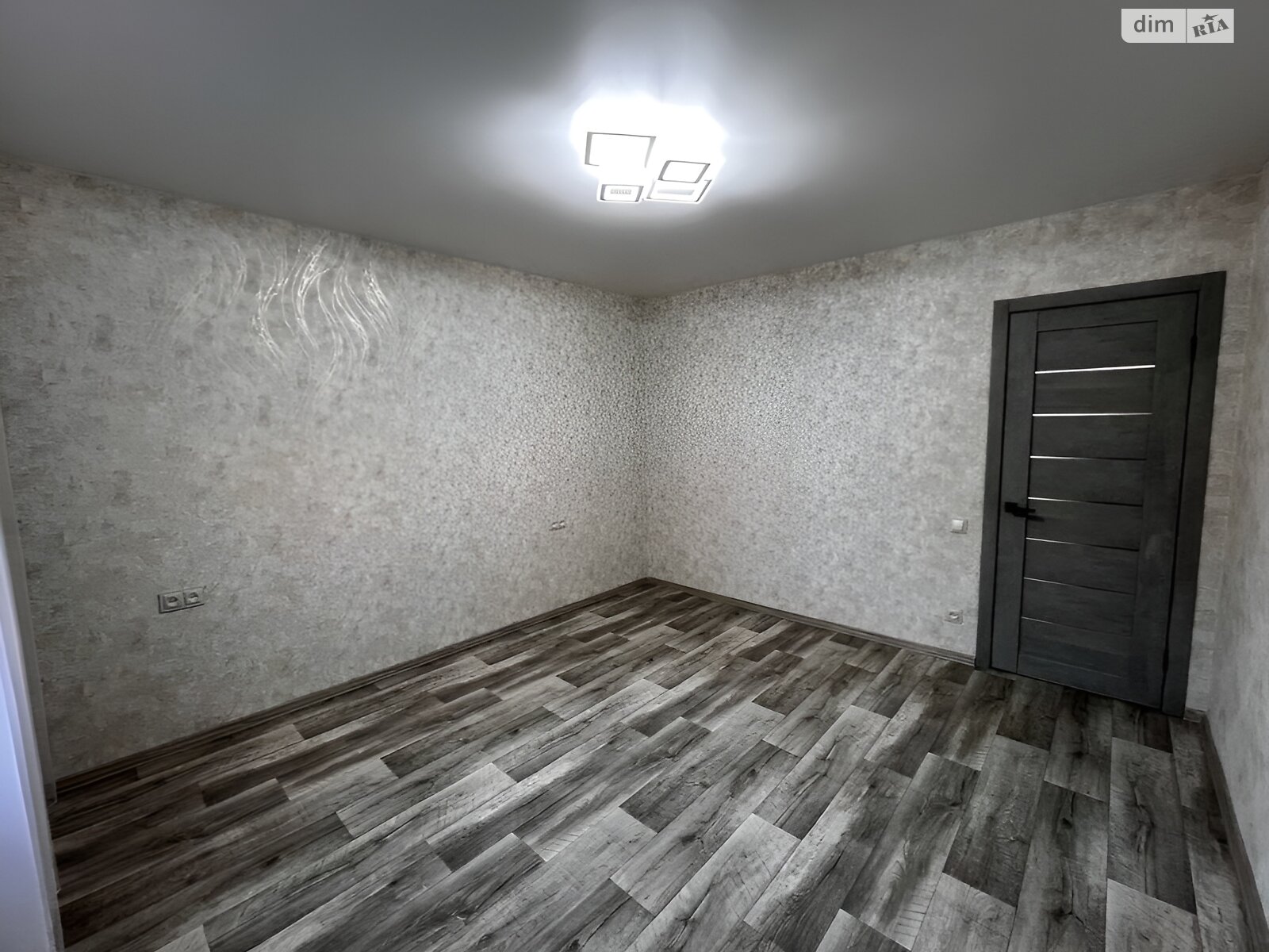 Продажа двухкомнатной квартиры в Днепре, на мас. Тополь-3 21, район Тополь-3 фото 1 Продажа двухкомнатной квартиры в Днепре, на мас. Тополь-3 21, район Тополь-3 фото 1