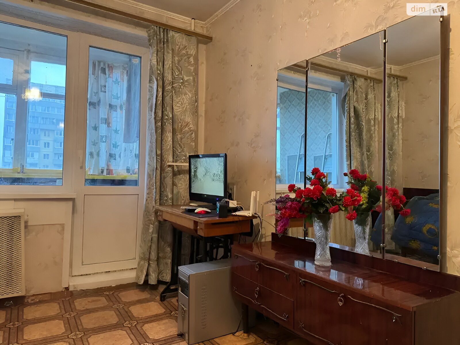 Продажа двухкомнатной квартиры в Днепре, на мас. Тополь-3 56, район Тополь-3 фото 1 Продажа двухкомнатной квартиры в Днепре, на мас. Тополь-3 56, район Тополь-3 фото 1