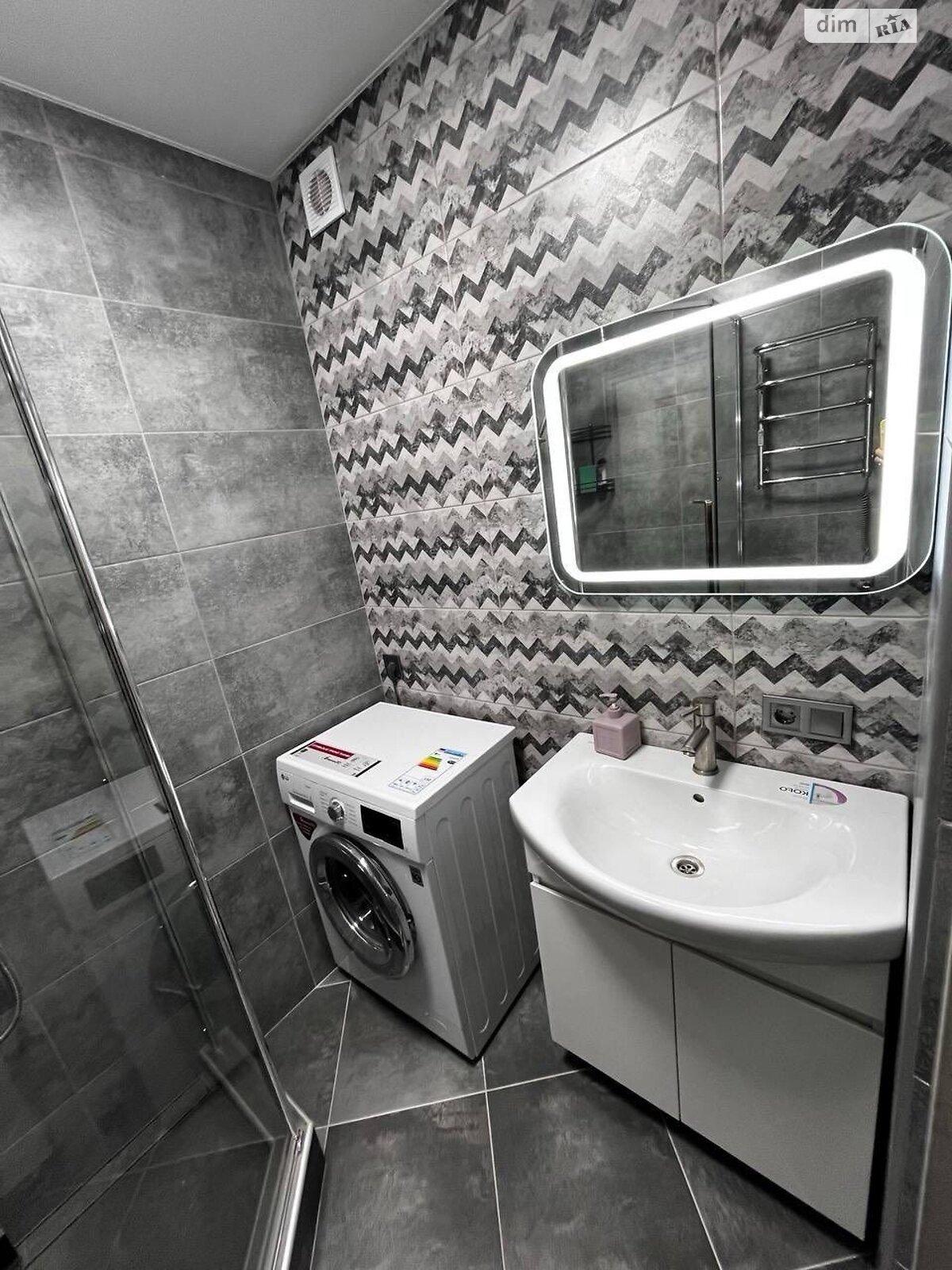 Продажа двухкомнатной квартиры в Днепре, на мас. Тополь-3 21, район Тополь-3 фото 1 Продажа двухкомнатной квартиры в Днепре, на мас. Тополь-3 21, район Тополь-3 фото 1