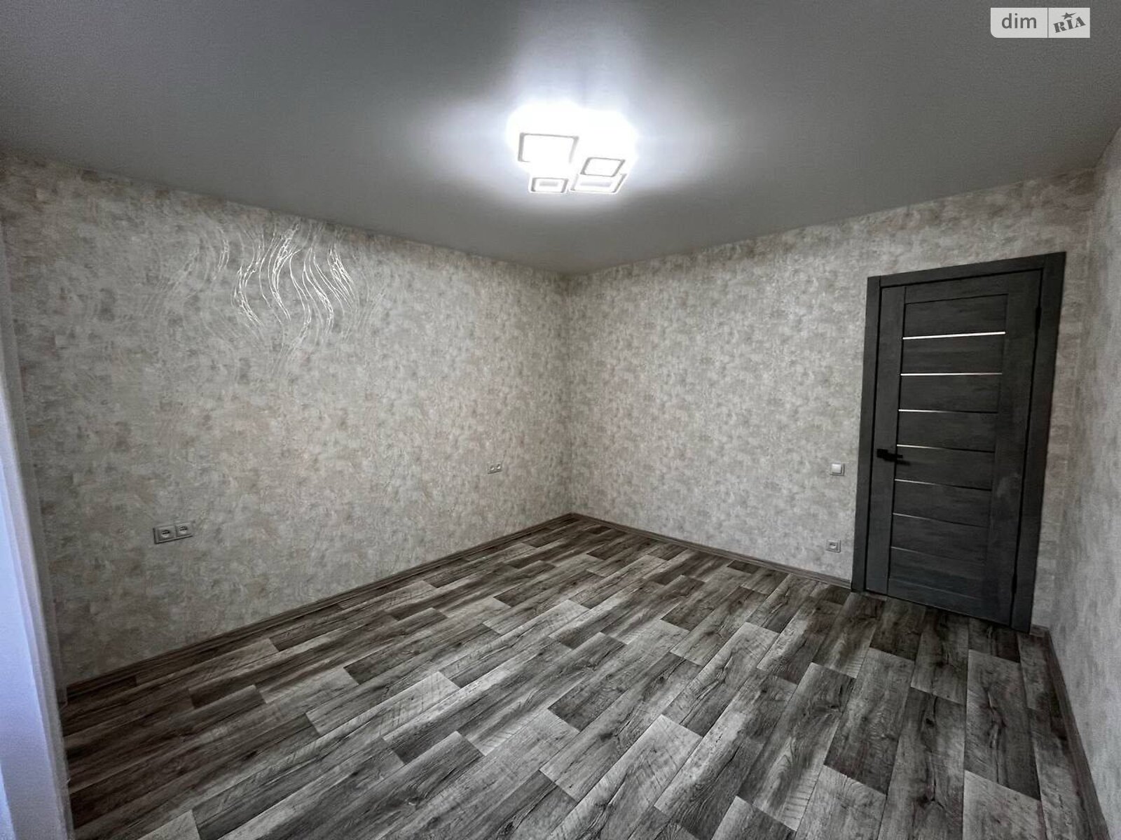 Продажа двухкомнатной квартиры в Днепре, на мас. Тополь-3 21, район Тополь-3 фото 1 Продажа двухкомнатной квартиры в Днепре, на мас. Тополь-3 21, район Тополь-3 фото 1