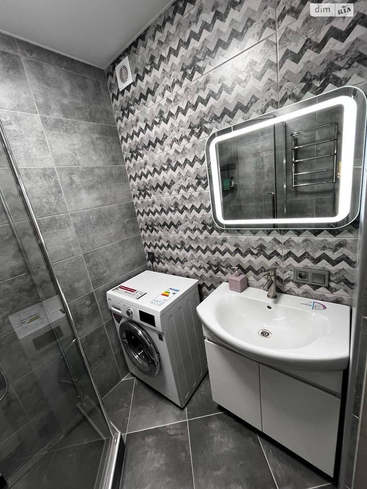 Продажа двухкомнатной квартиры в Днепре, на мас. Тополь-3 21, район Тополь-3 фото 1 Продажа двухкомнатной квартиры в Днепре, на мас. Тополь-3 21, район Тополь-3 фото 1