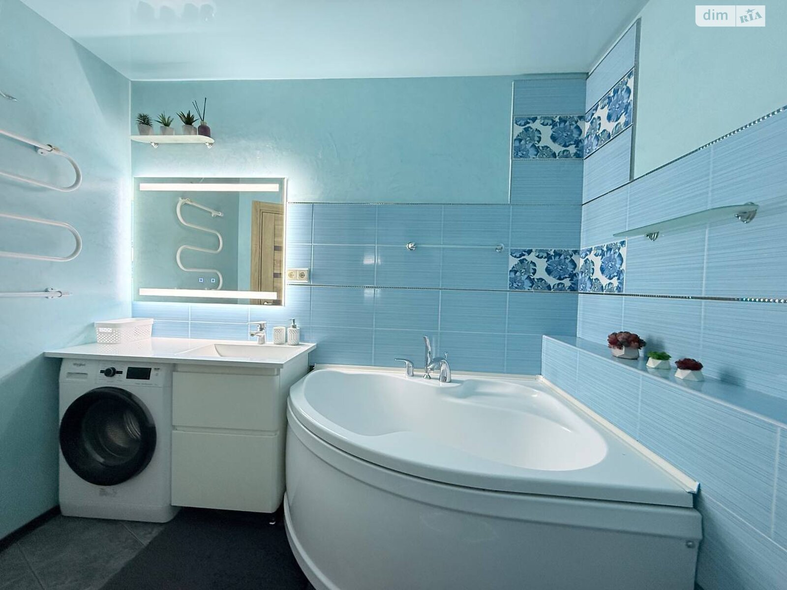 Продажа трехкомнатной квартиры в Днепре, на мас. Тополь-3, район Тополь-3 фото 1 Продажа трехкомнатной квартиры в Днепре, на мас. Тополь-3, район Тополь-3 фото 1
