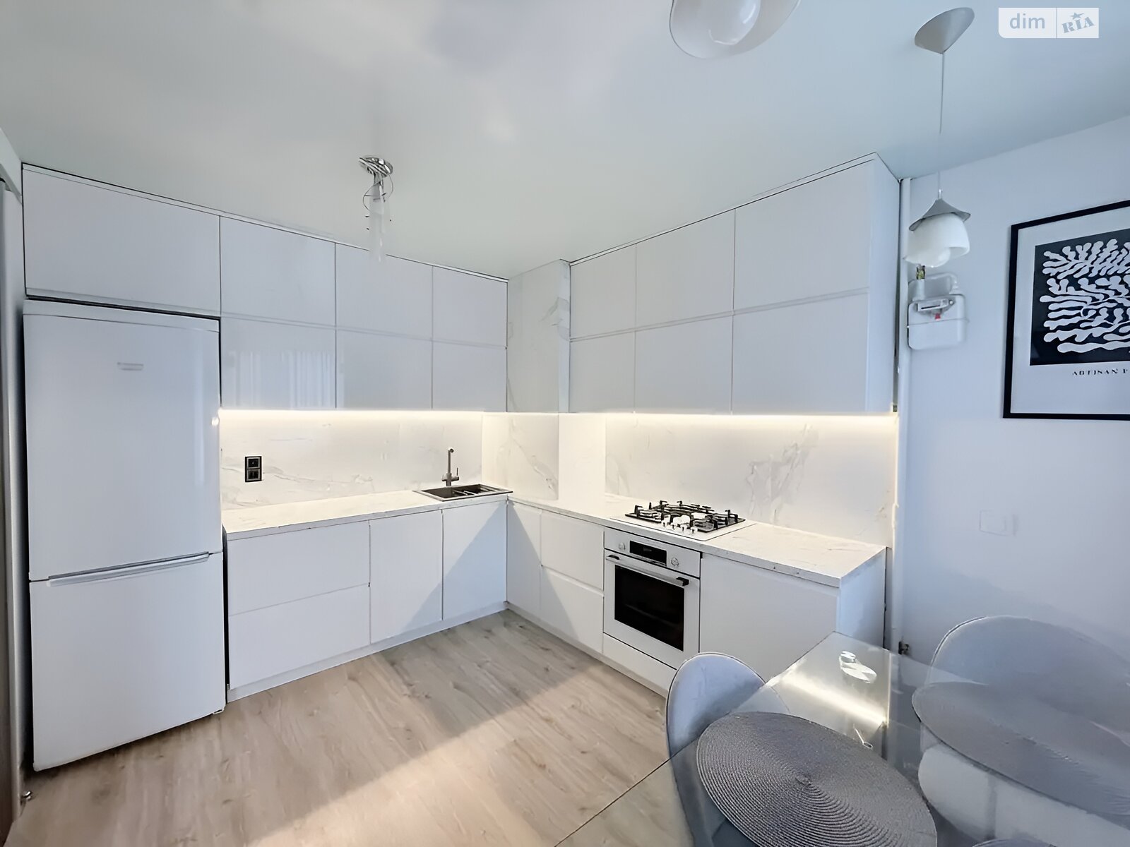 Продажа трехкомнатной квартиры в Днепре, на мас. Тополь-3 20, район Тополь-3 фото 1 Продажа трехкомнатной квартиры в Днепре, на мас. Тополь-3 20, район Тополь-3 фото 1