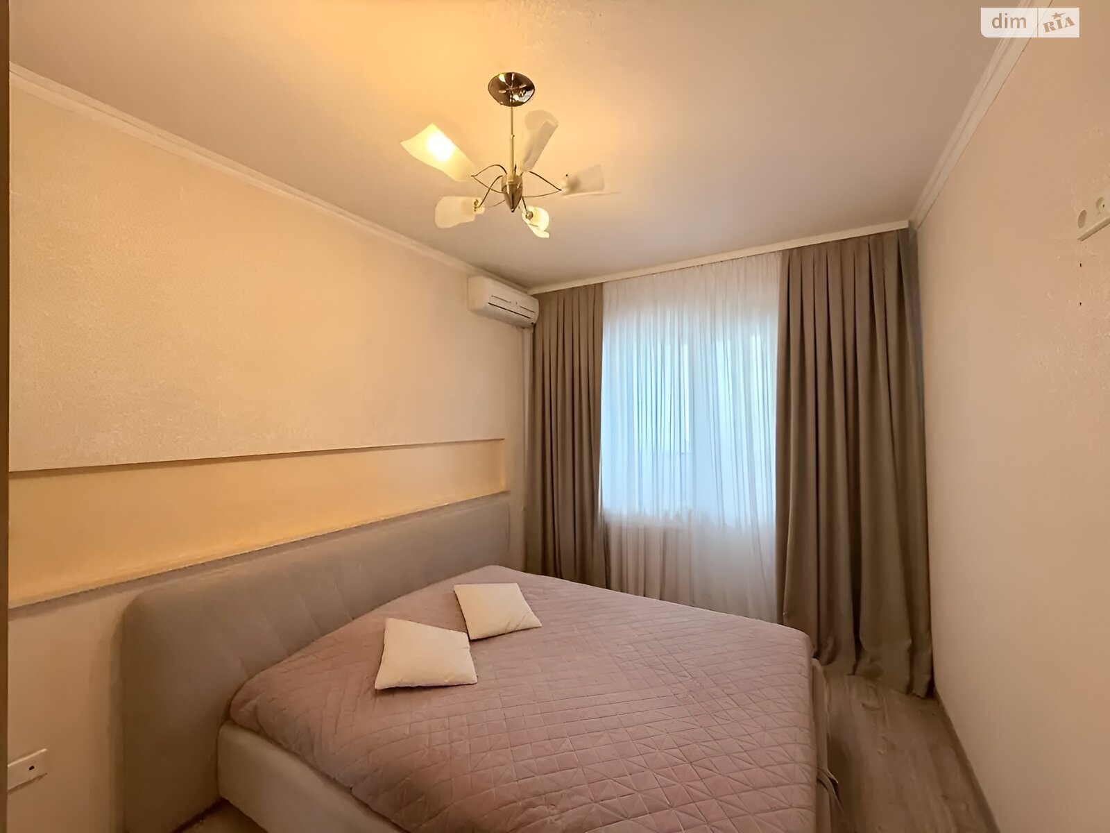 Продажа трехкомнатной квартиры в Днепре, на мас. Тополь-3 20, район Тополь-3 фото 1 Продажа трехкомнатной квартиры в Днепре, на мас. Тополь-3 20, район Тополь-3 фото 1