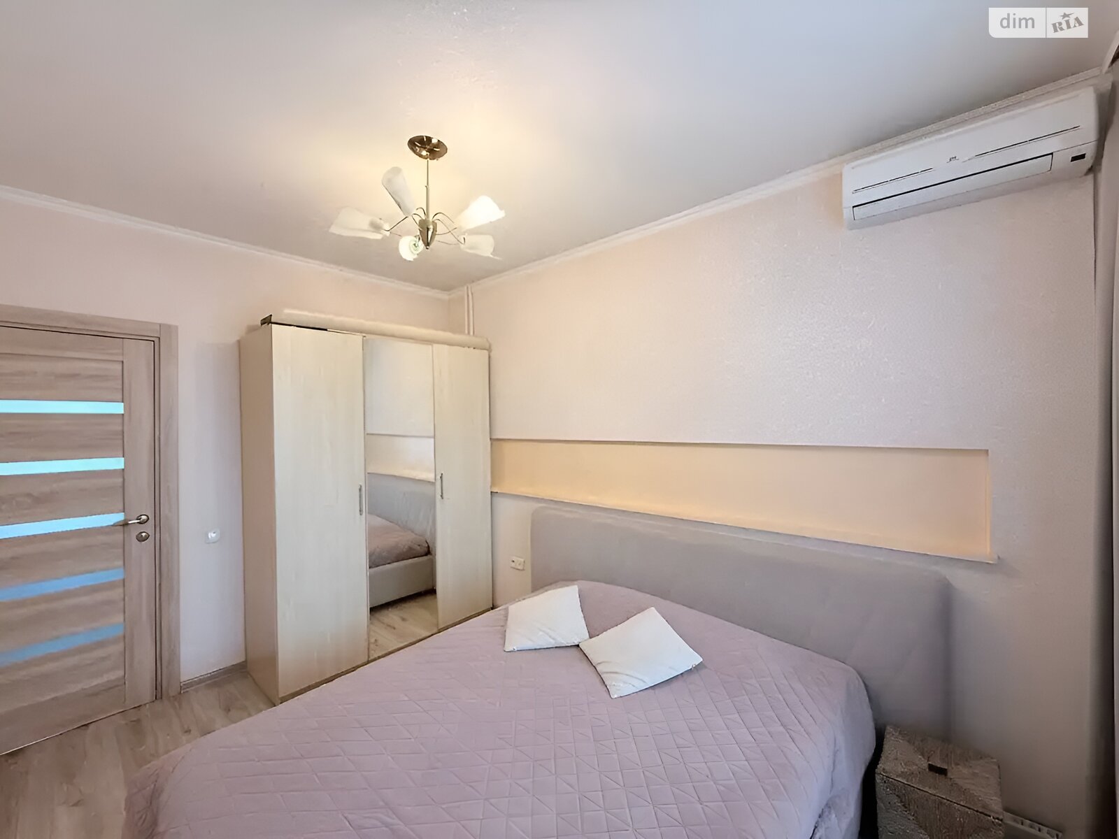 Продажа трехкомнатной квартиры в Днепре, на мас. Тополь-3 20, район Тополь-3 фото 1 Продажа трехкомнатной квартиры в Днепре, на мас. Тополь-3 20, район Тополь-3 фото 1