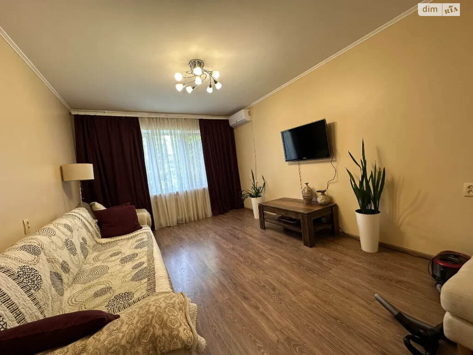 Продаж трикімнатної квартири в Дніпрі, на мас. Тополя-3 22, район Тополя-3 фото 1 Продаж трикімнатної квартири в Дніпрі, на мас. Тополя-3 22, район Тополя-3 фото 1