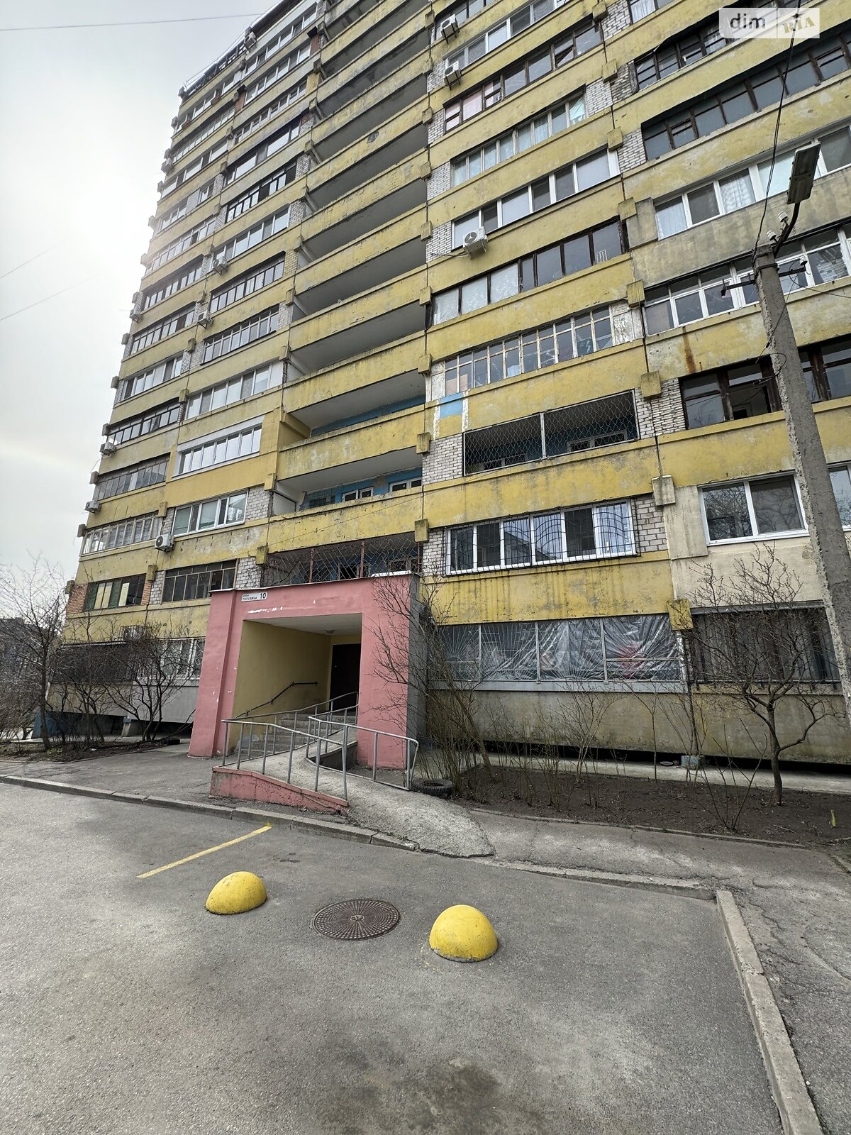 Продаж однокімнатної квартири в Дніпрі, на вул. Тополина 10, район Тополя-3 фото 1