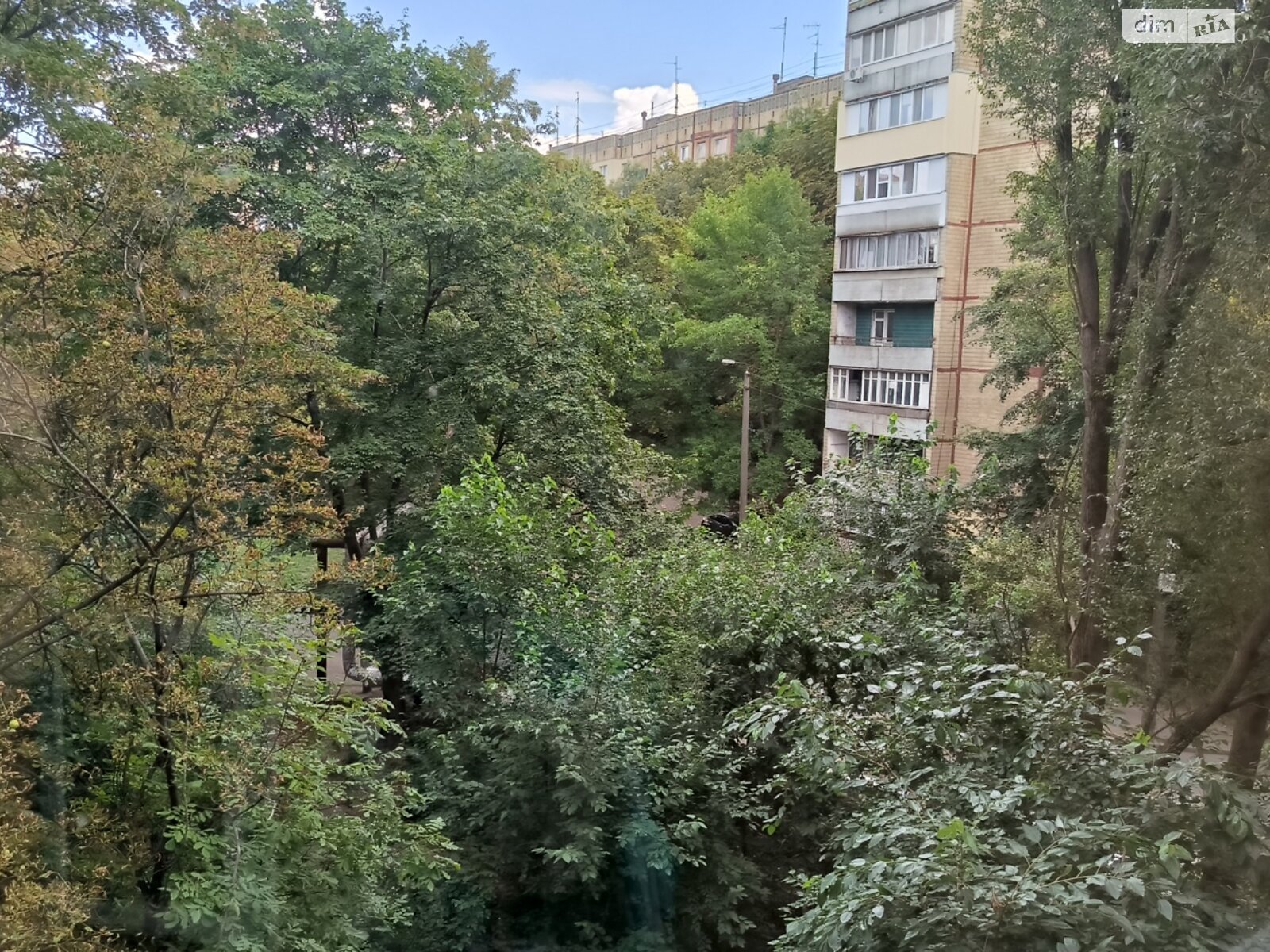 Продаж трикімнатної квартири в Дніпрі, на мас. Тополя-1 17, район Шевченківський фото 1 Продаж трикімнатної квартири в Дніпрі, на мас. Тополя-1 17, район Шевченківський фото 1