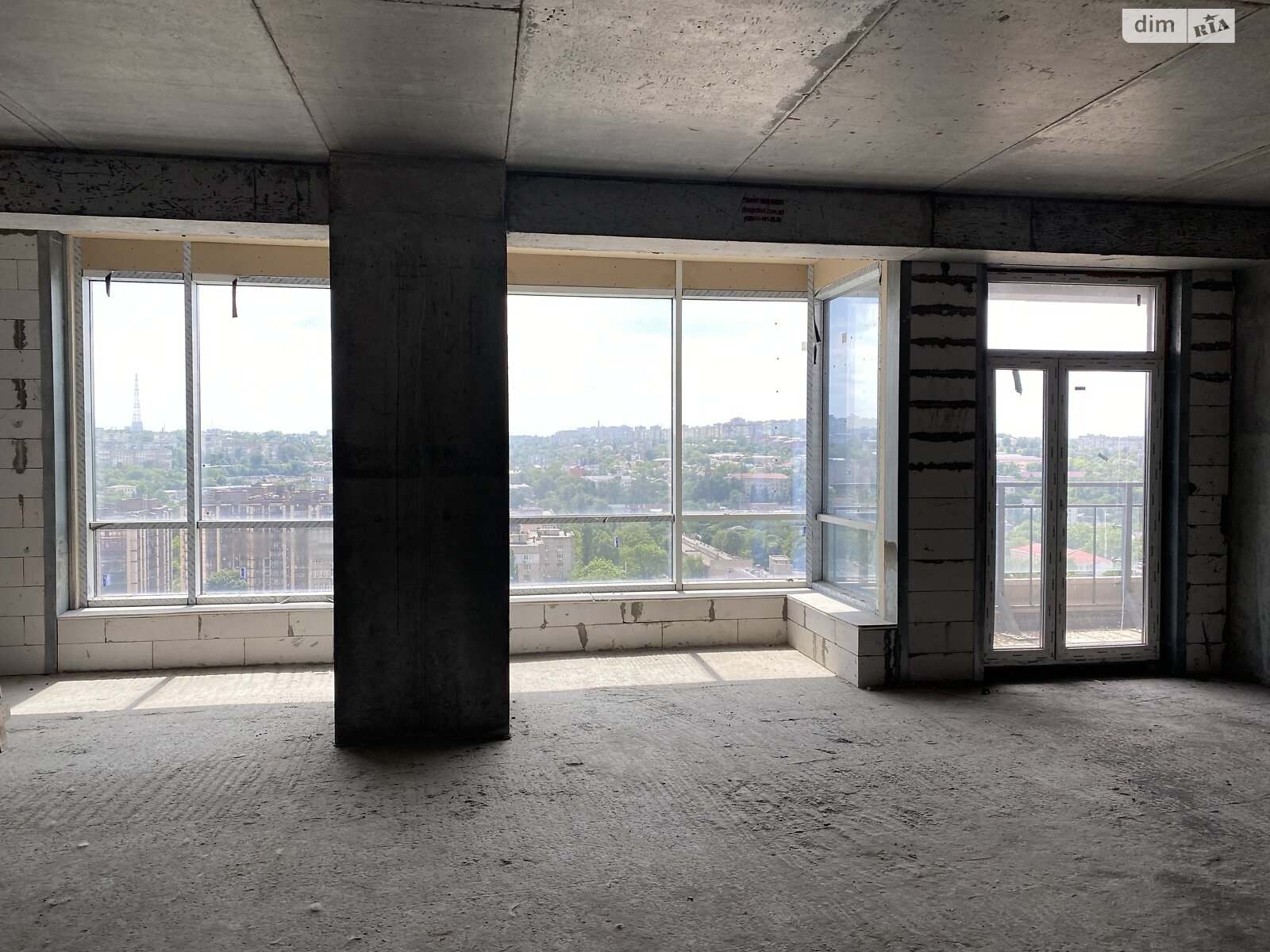 Продажа трехкомнатной квартиры в Днепре, на ул. Степана Бандеры 15, район Центр фото 1 Продажа трехкомнатной квартиры в Днепре, на ул. Степана Бандеры 15, район Центр фото 1