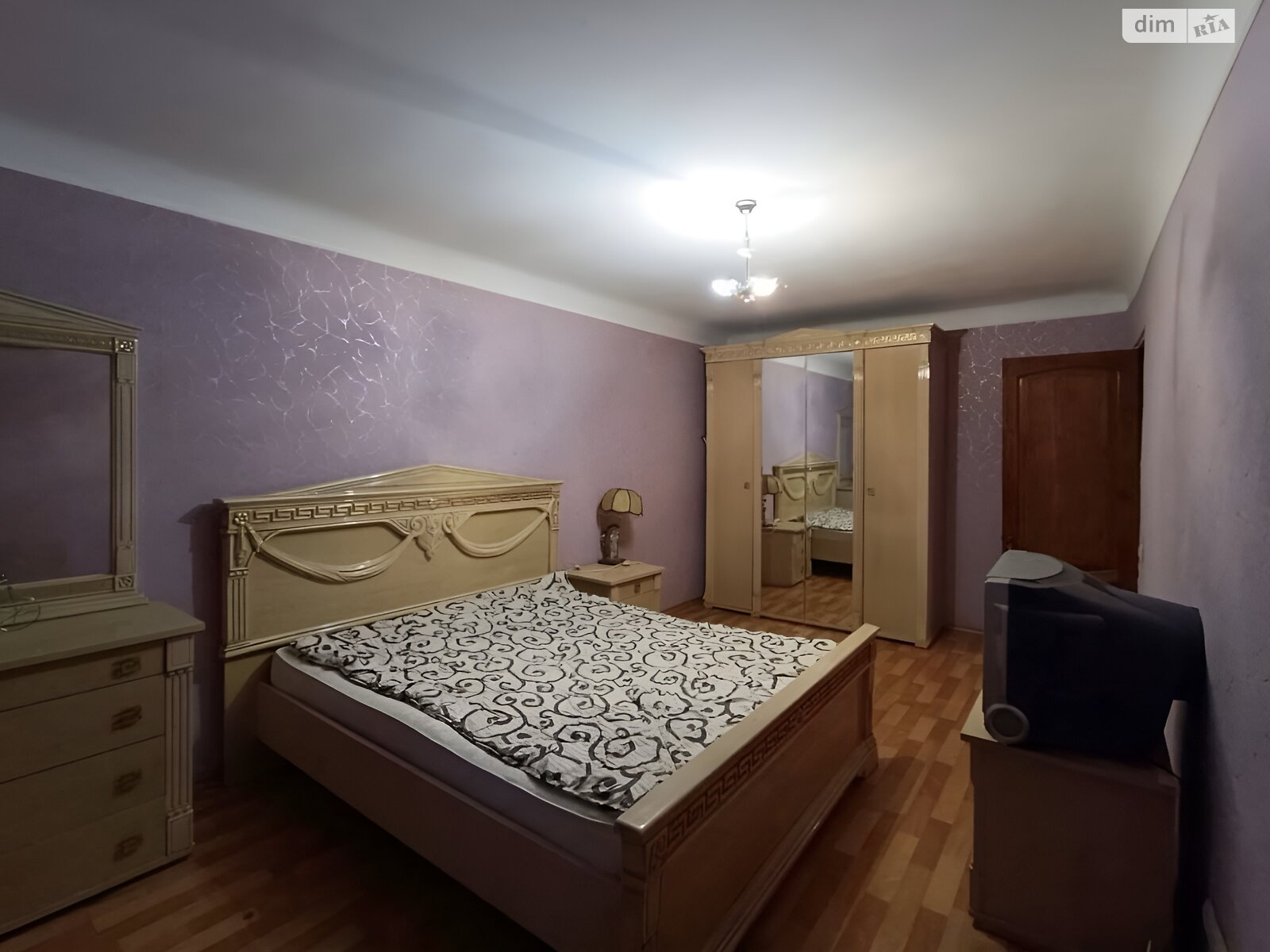 Продажа трехкомнатной квартиры в Днепре, на ул. Европейская, район Центр фото 1 Продажа трехкомнатной квартиры в Днепре, на ул. Европейская, район Центр фото 1