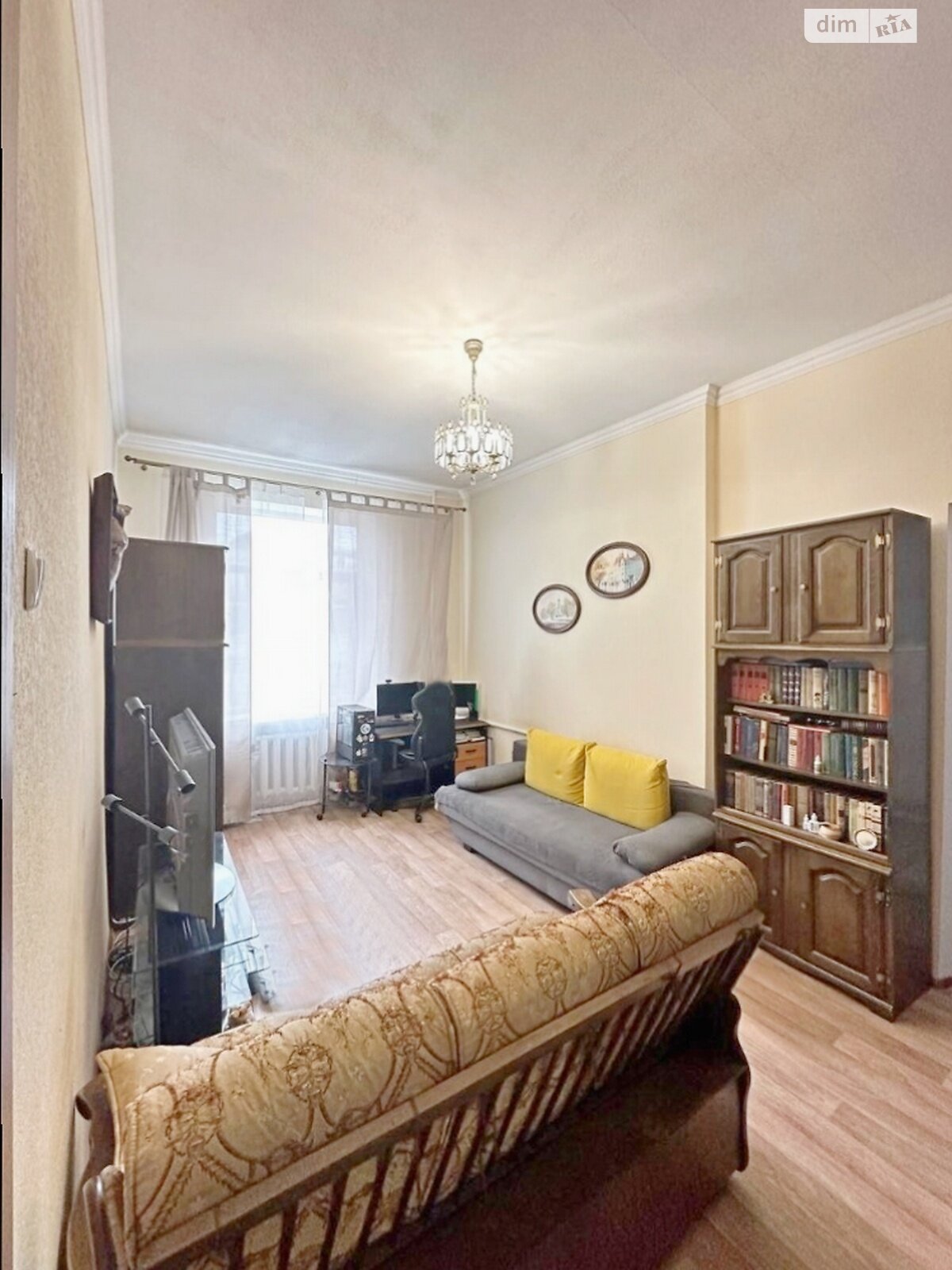 Продажа трехкомнатной квартиры в Днепре, на ул. Короленко 2, район Центр фото 1 Продажа трехкомнатной квартиры в Днепре, на ул. Короленко 2, район Центр фото 1