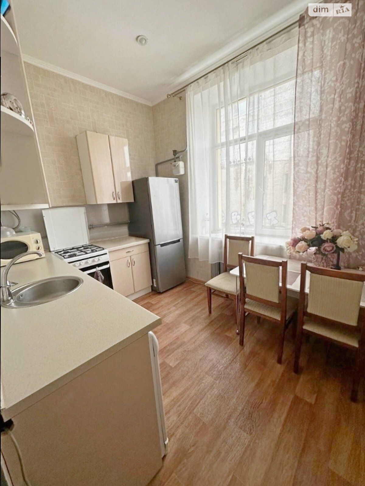 Продажа трехкомнатной квартиры в Днепре, на ул. Короленко 2, район Центр фото 1 Продажа трехкомнатной квартиры в Днепре, на ул. Короленко 2, район Центр фото 1