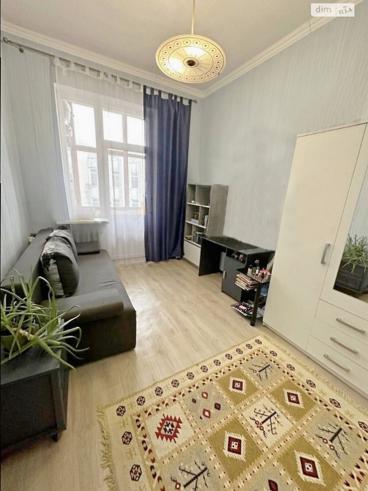 Продажа трехкомнатной квартиры в Днепре, на ул. Короленко 2, район Центр фото 1 Продажа трехкомнатной квартиры в Днепре, на ул. Короленко 2, район Центр фото 1