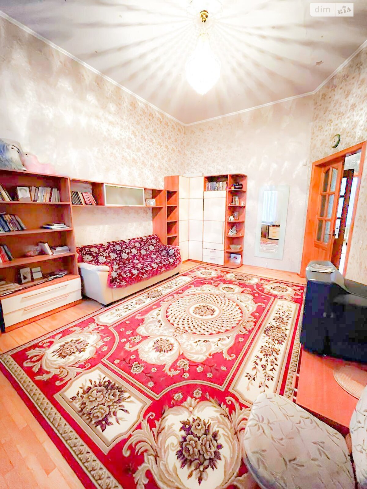 Продажа четырехкомнатной квартиры в Днепре, на ул. Короленко 15, район Центр фото 1 Продажа четырехкомнатной квартиры в Днепре, на ул. Короленко 15, район Центр фото 1