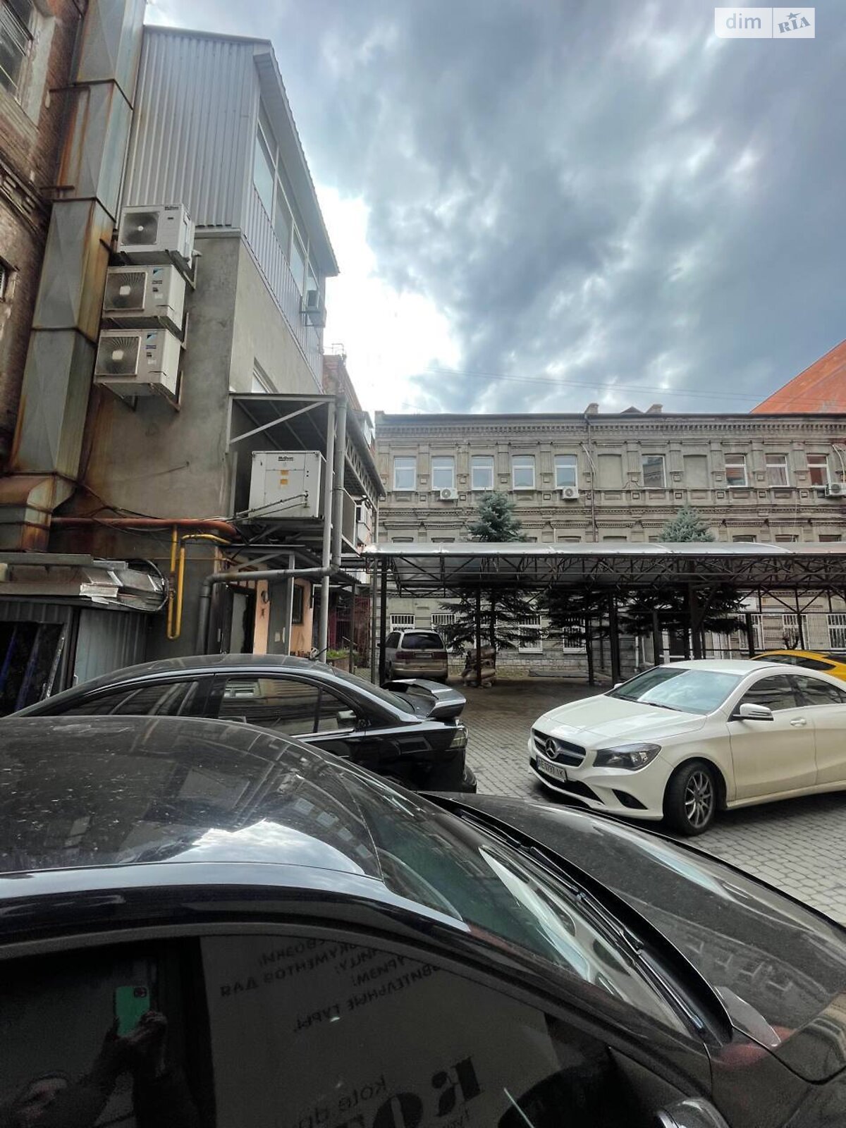 Продаж трикімнатної квартири в Дніпрі, на вул. Королеви Єлизавети ІІ 15, район Центр фото 1 Продаж трикімнатної квартири в Дніпрі, на вул. Королеви Єлизавети ІІ 15, район Центр фото 1