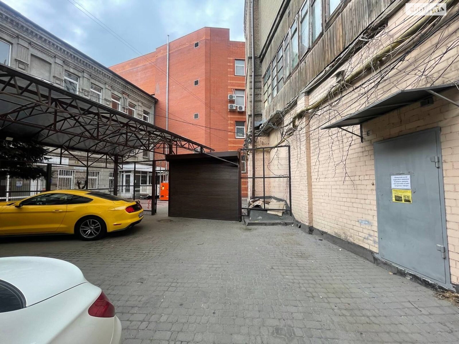 Продаж трикімнатної квартири в Дніпрі, на вул. Королеви Єлизавети ІІ 15, район Центр фото 1 Продаж трикімнатної квартири в Дніпрі, на вул. Королеви Єлизавети ІІ 15, район Центр фото 1