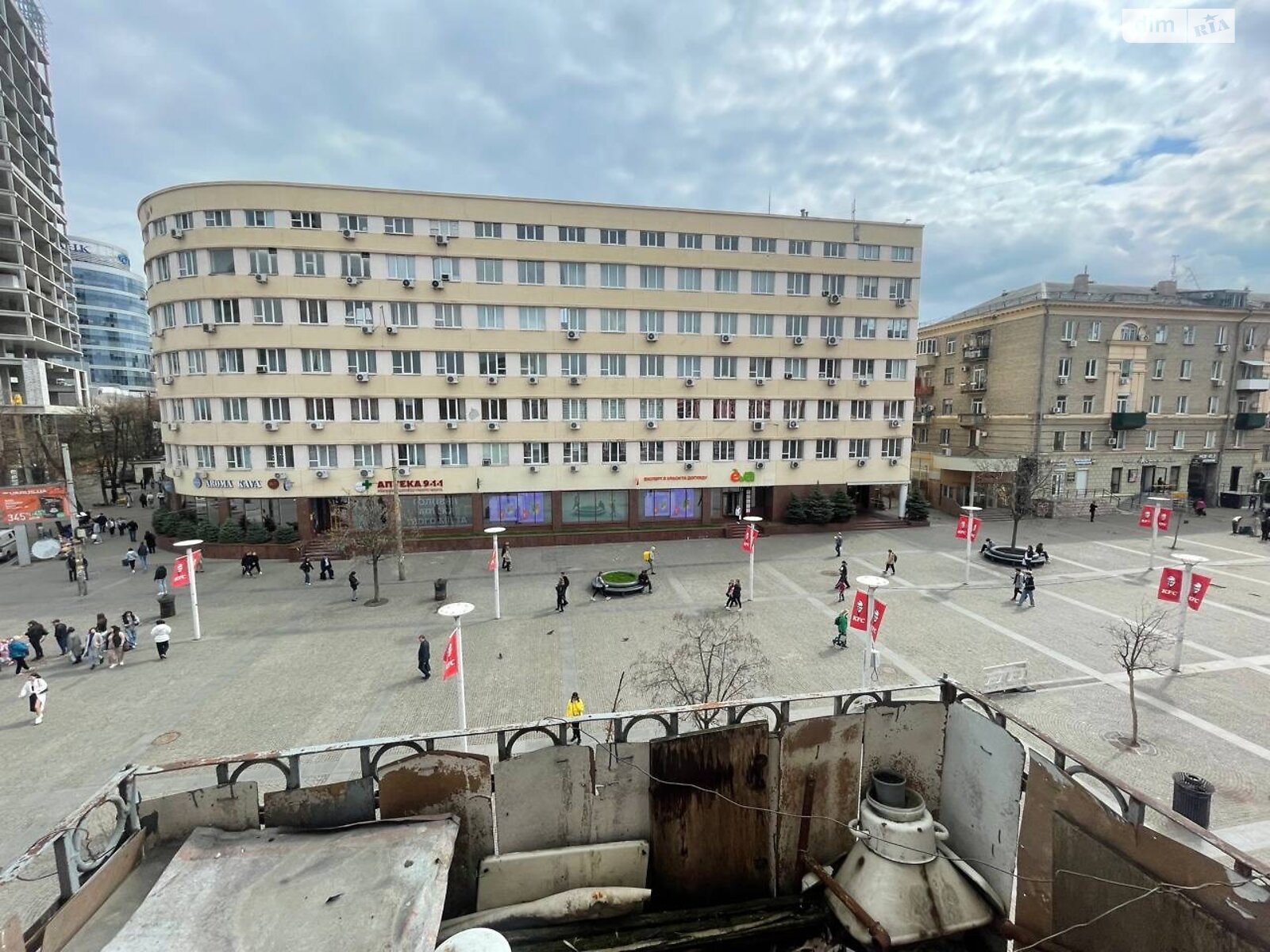 Продаж трикімнатної квартири в Дніпрі, на вул. Королеви Єлизавети ІІ 15, район Центр фото 1 Продаж трикімнатної квартири в Дніпрі, на вул. Королеви Єлизавети ІІ 15, район Центр фото 1